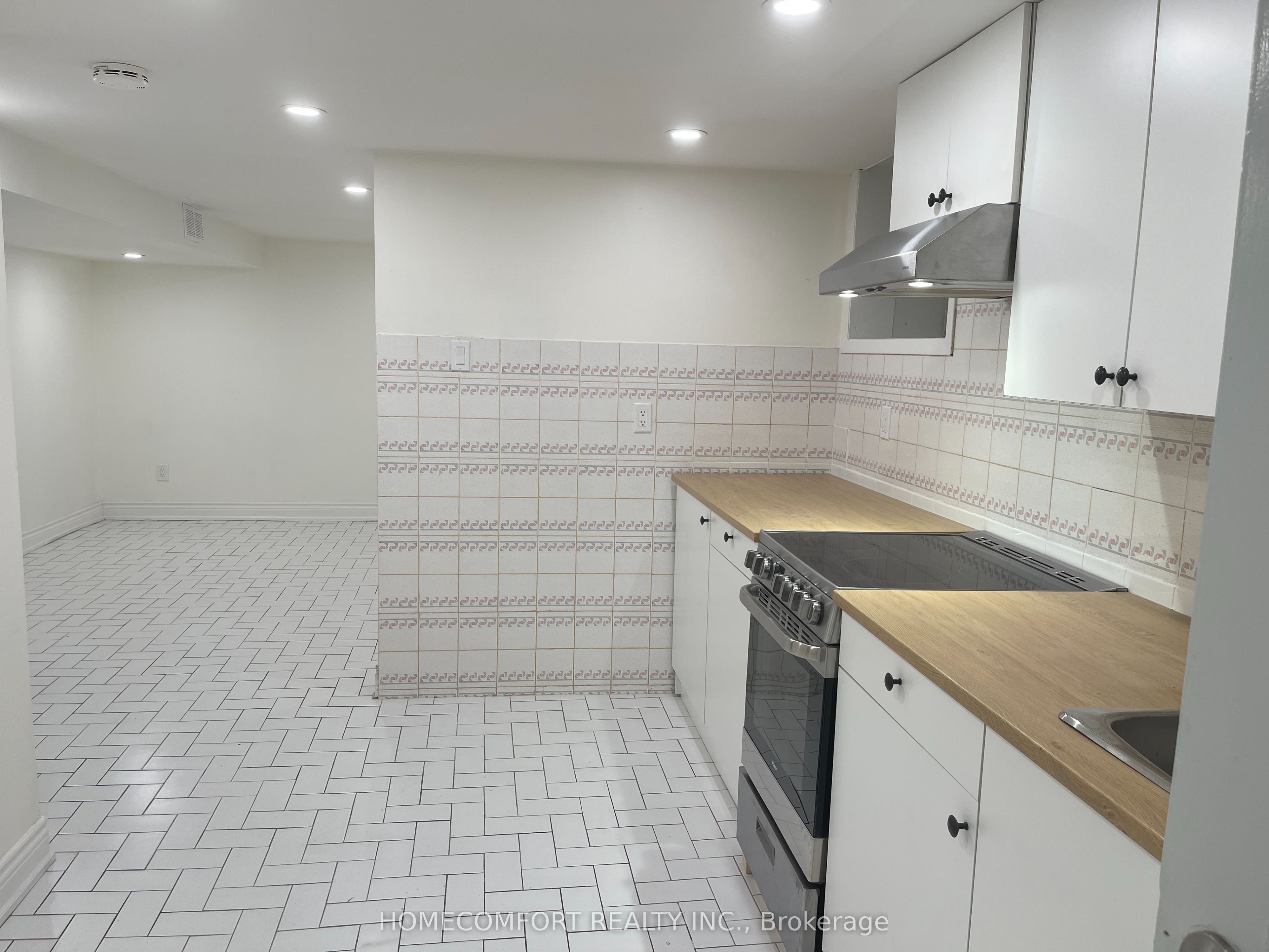 Photo 24 of Unit Lower, 432 Lansdowne Avenue, Toronto, Dufferin Grove — HOMEH
