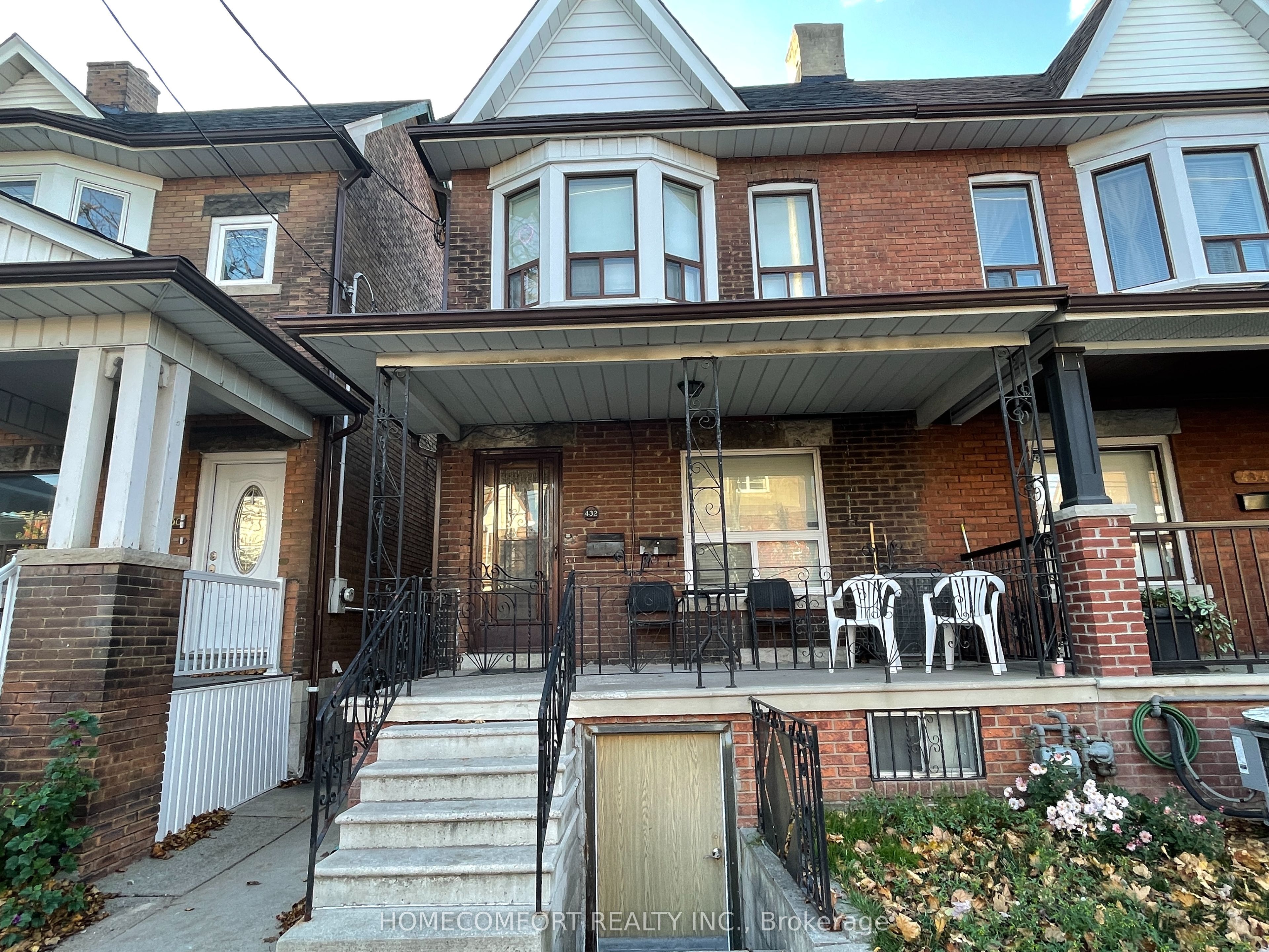 Photo 2 of Unit Lower, 432 Lansdowne Avenue, Toronto, Dufferin Grove — HOMEH