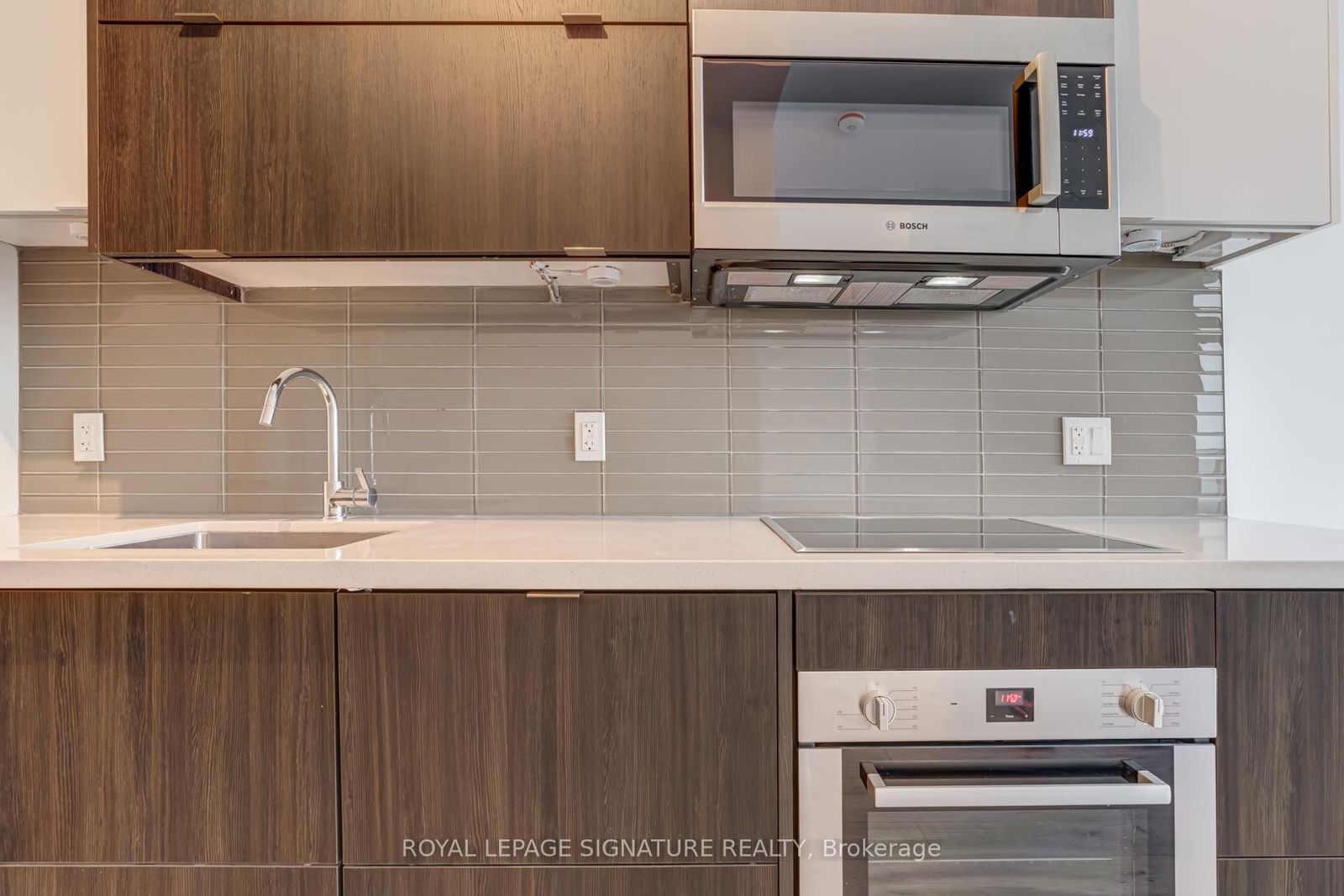 Photo 3 of Unit 604, 2 Teagarden Crt, North York, Willowdale East — HOMEH
