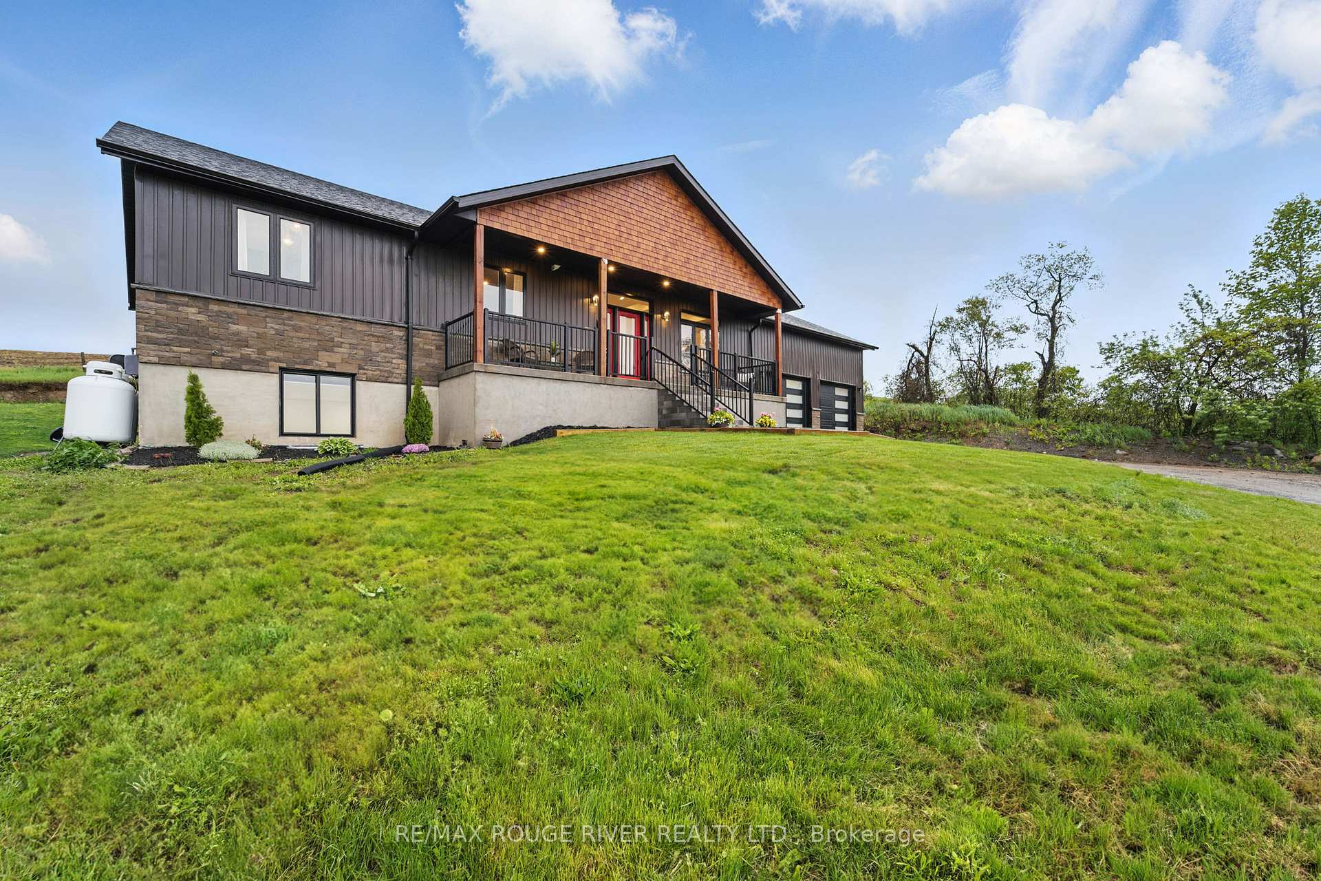 Front of 7942 County Rd 45