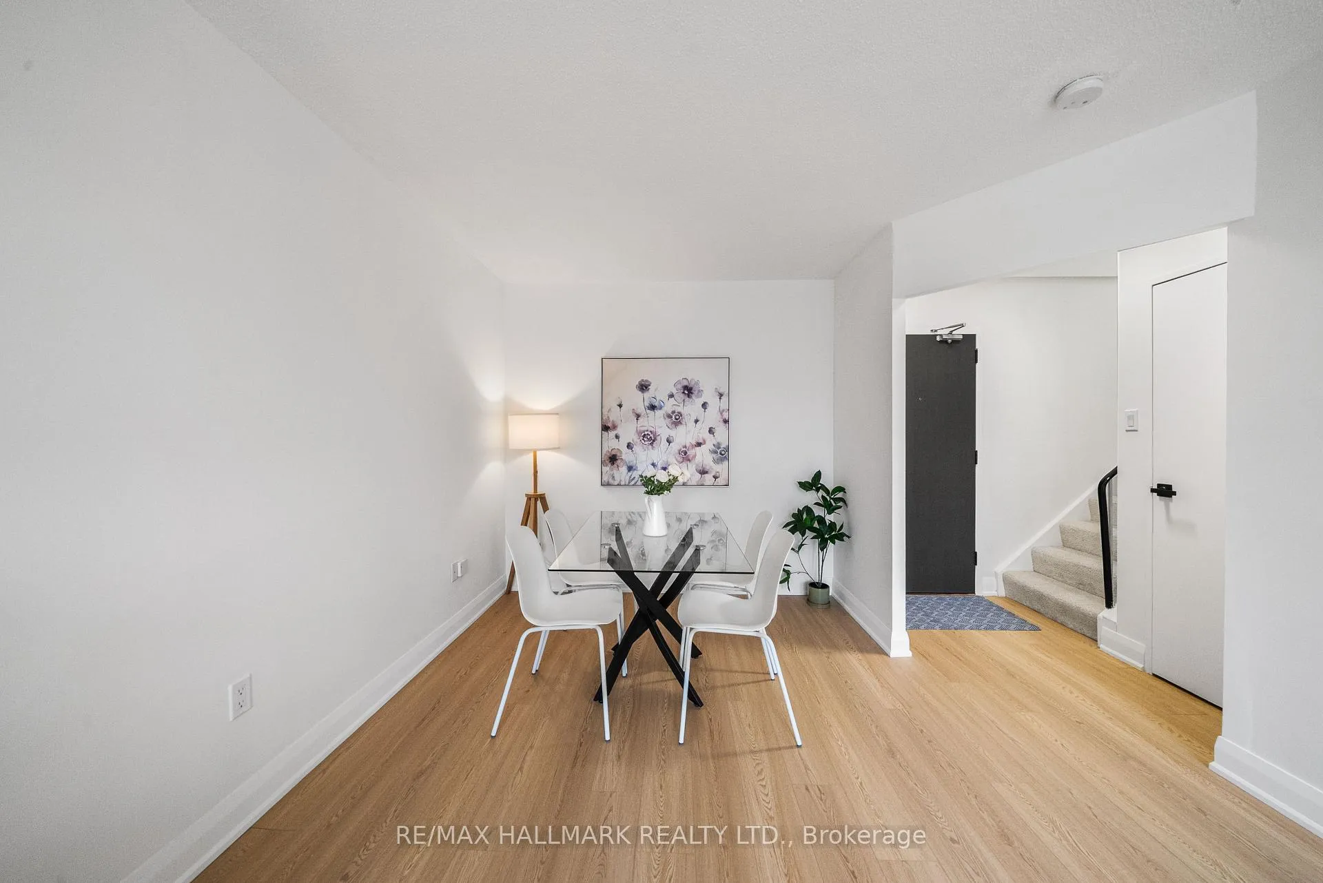 Photo 7 of Unit 209, 35 Ormskirk Avenue, Toronto, High Park-Swansea — HOMEH