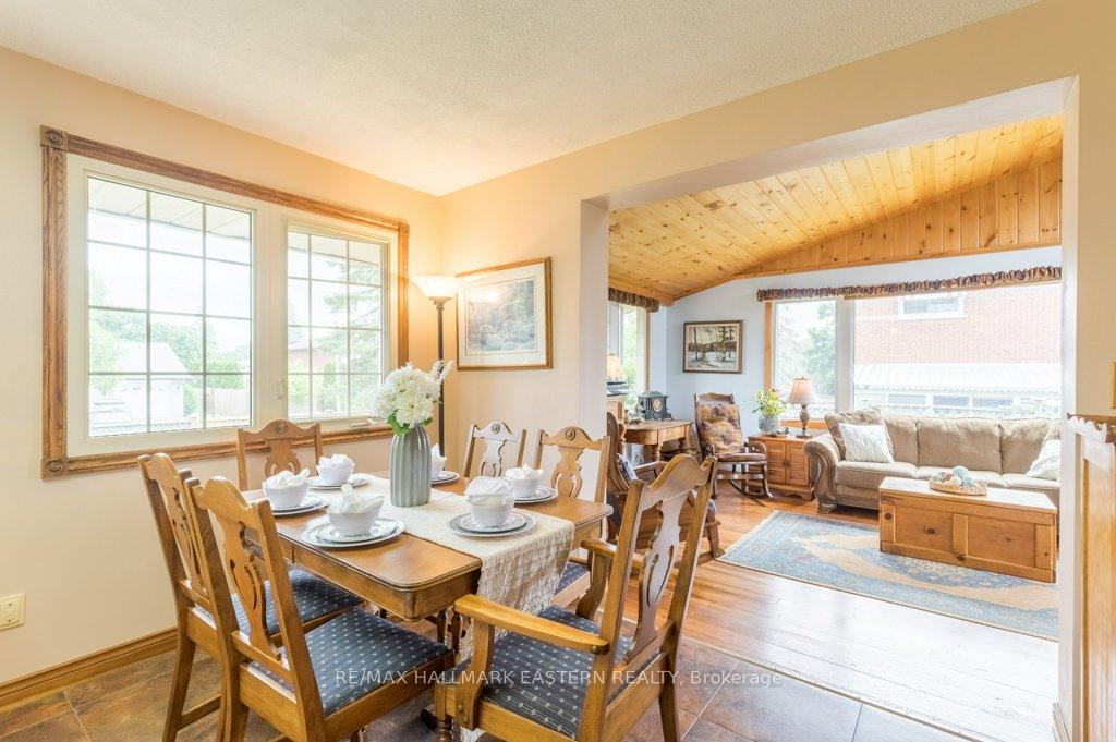 Photo 17 of 823 Wedgewood Court, Peterborough, Monaghan Ward 2 — HOMEH