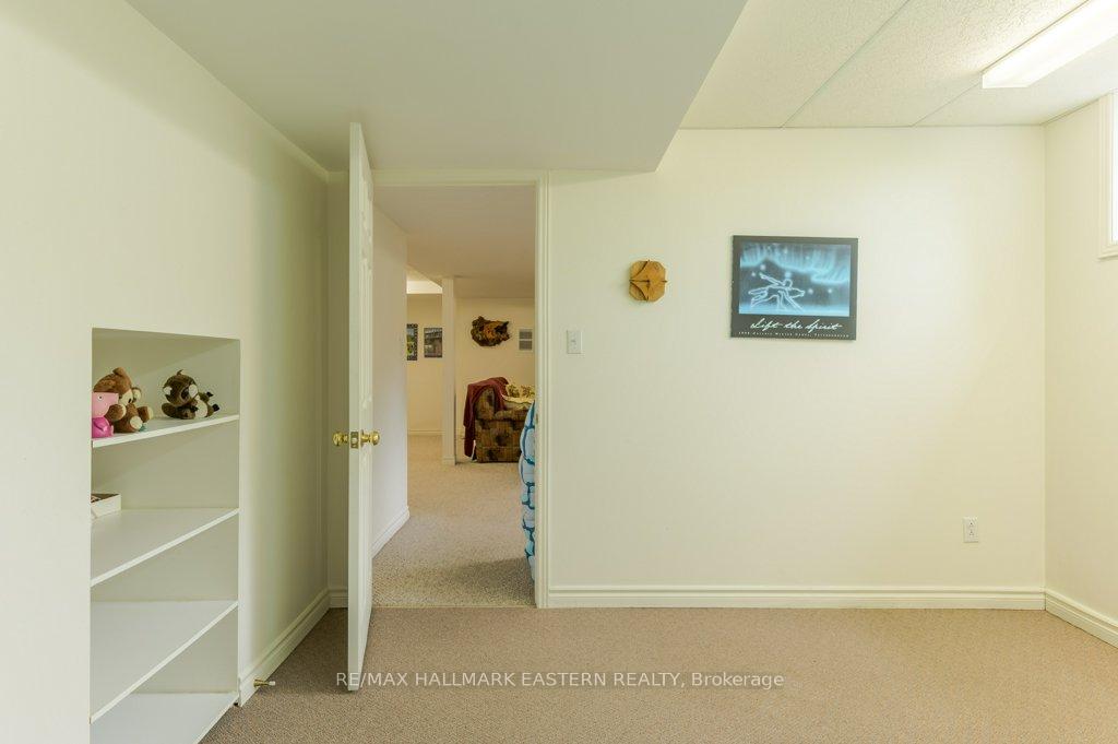 Photo 31 of 823 Wedgewood Court, Peterborough, Monaghan Ward 2 — HOMEH