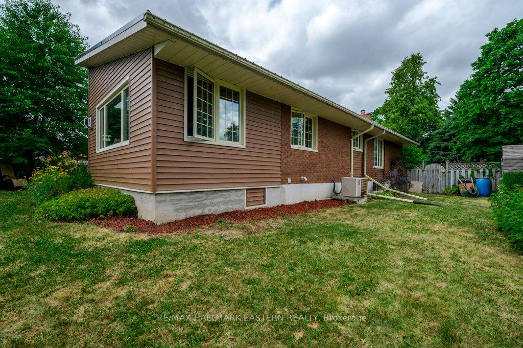 Photo 36 of 823 Wedgewood Court, Peterborough, Monaghan Ward 2 — HOMEH