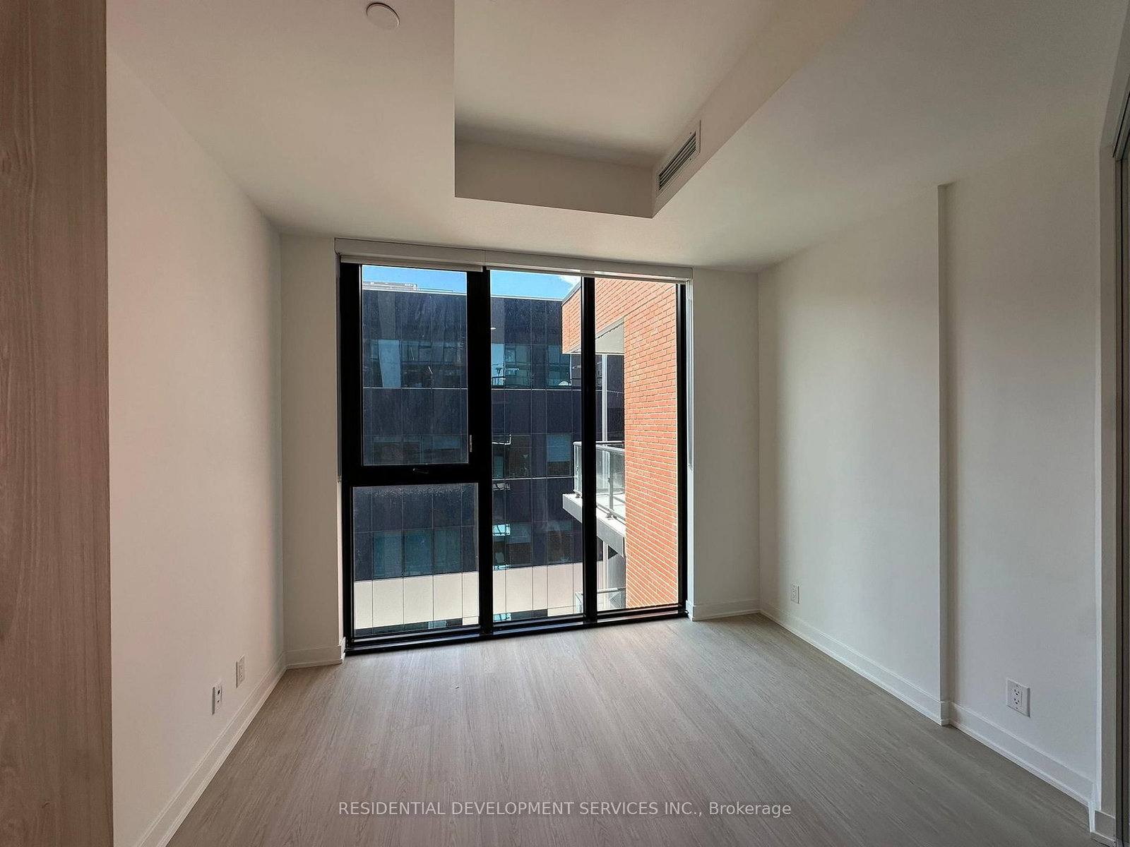 Photo 2 of Unit 712, 699 Sheppard Ave E, North York, Bayview Village — HOMEH