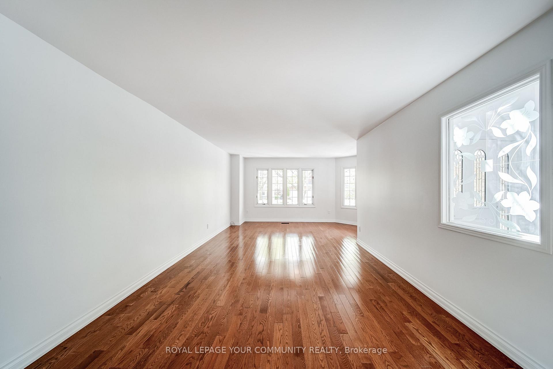 Photo 9 of 22 Zahavy Drive, Vaughan, Brownridge — HOMEH