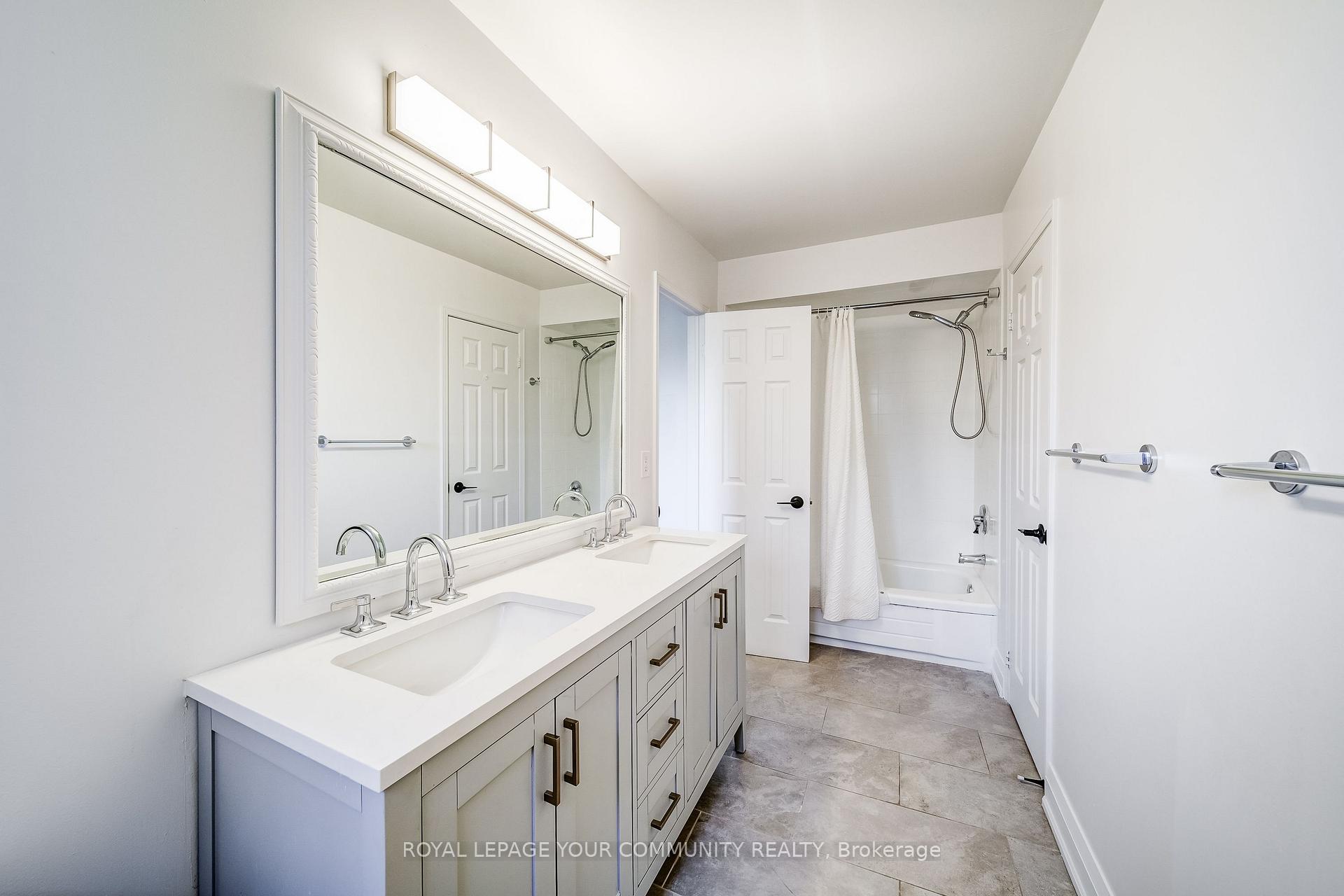 Photo 31 of 22 Zahavy Drive, Vaughan, Brownridge — HOMEH