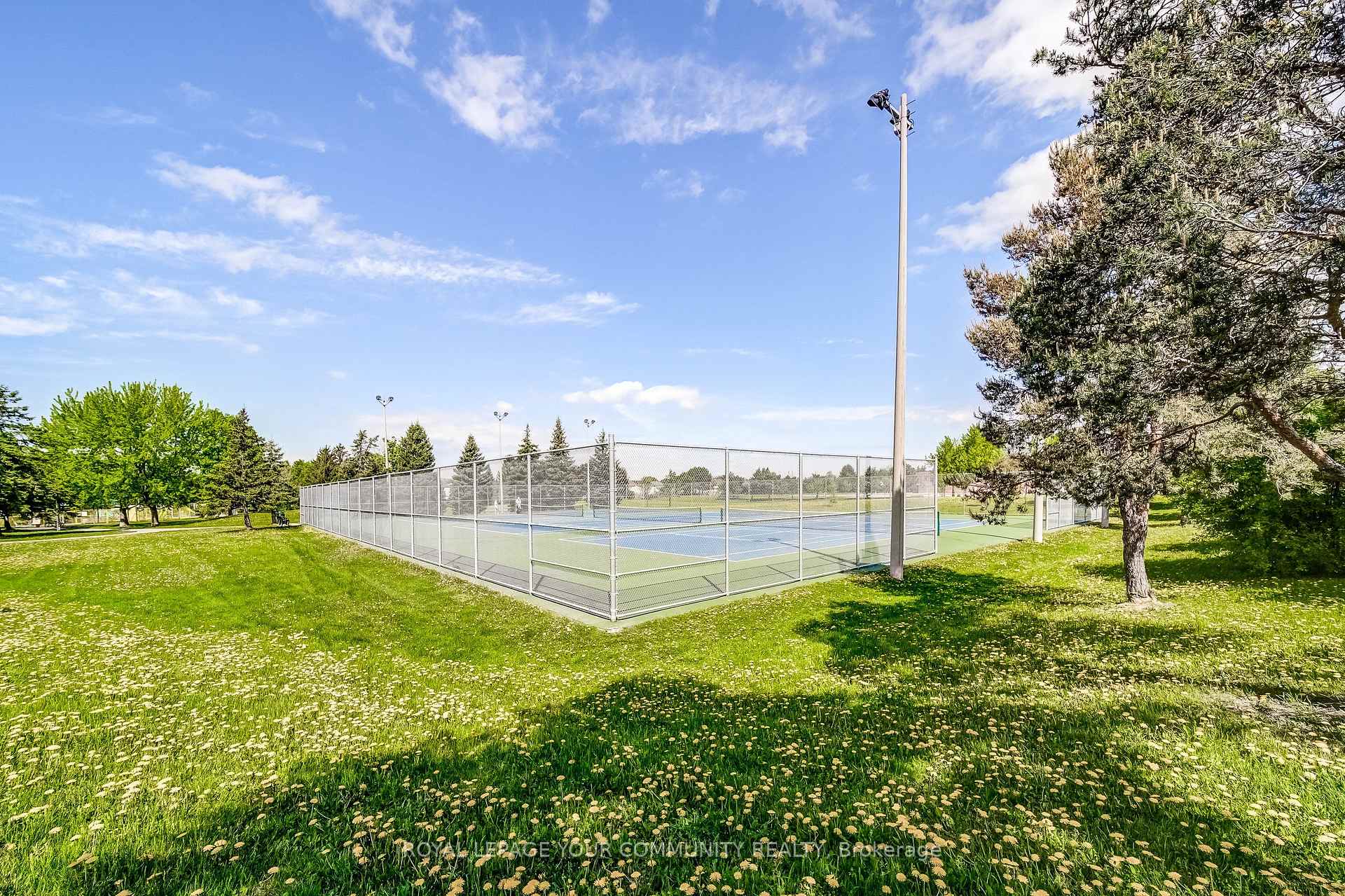 Photo 46 of 22 Zahavy Drive, Vaughan, Brownridge — HOMEH
