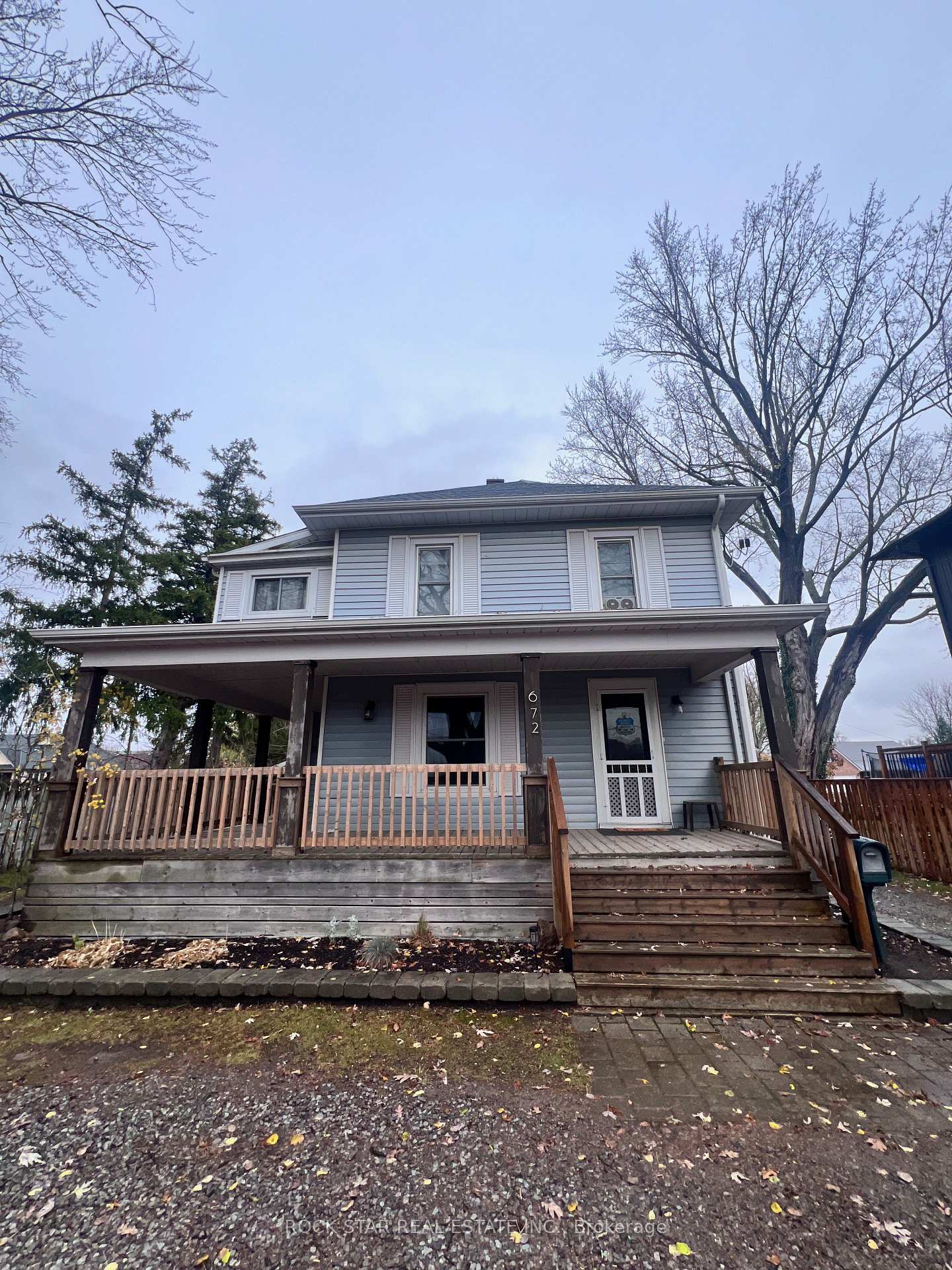 Photo 1 of 672 Quaker Road, Welland, N. Welland — HOMEH