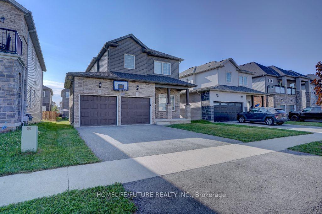 Photo 2 of 243 Bethune Avenue, Welland, Lincoln/Crowland — HOMEH