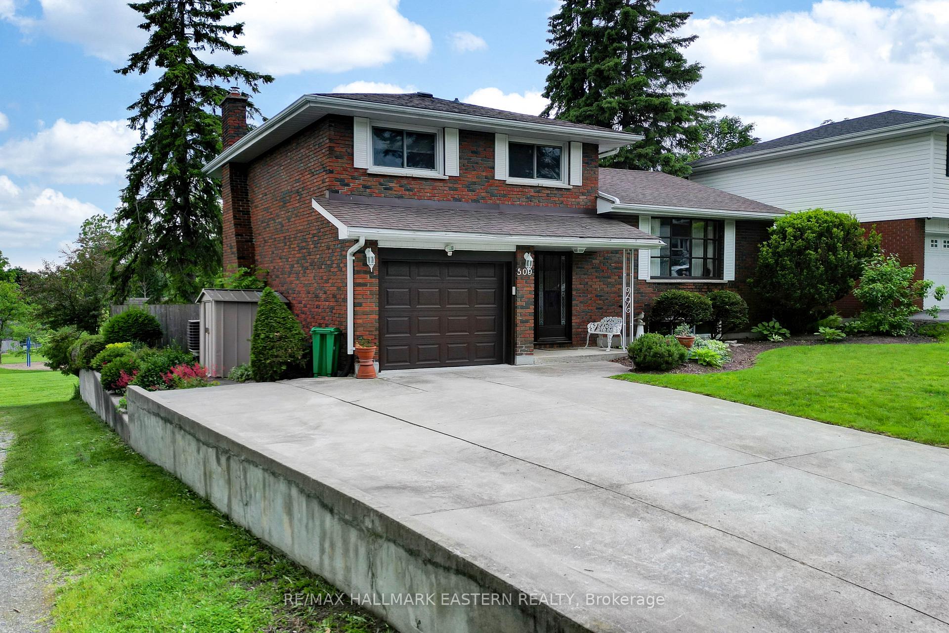 Photo 5 of 509 Montcalm Drive, Peterborough, Northcrest Ward 5 — HOMEH