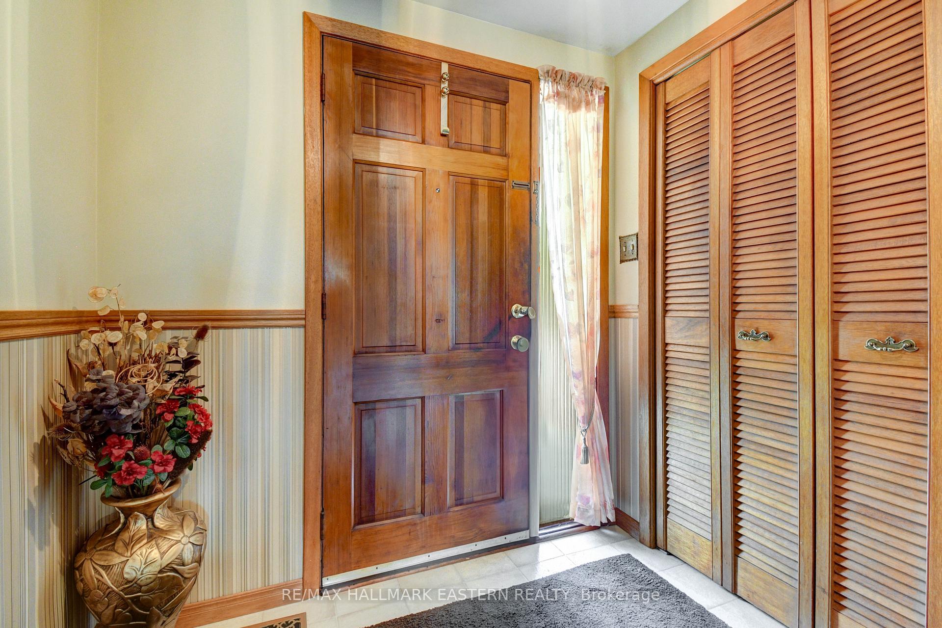 Photo 8 of 509 Montcalm Drive, Peterborough, Northcrest Ward 5 — HOMEH