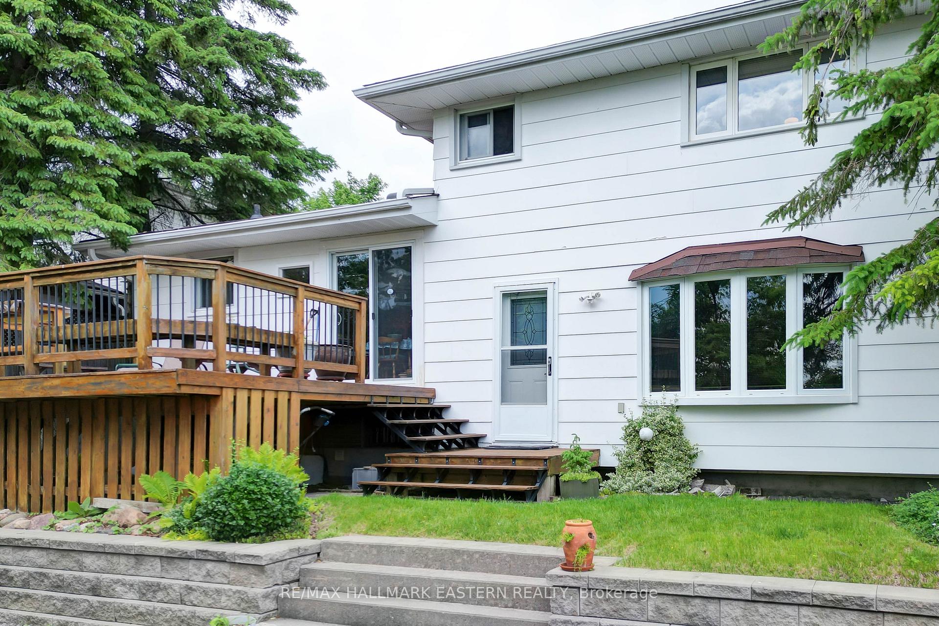Photo 39 of 509 Montcalm Drive, Peterborough, Northcrest Ward 5 — HOMEH