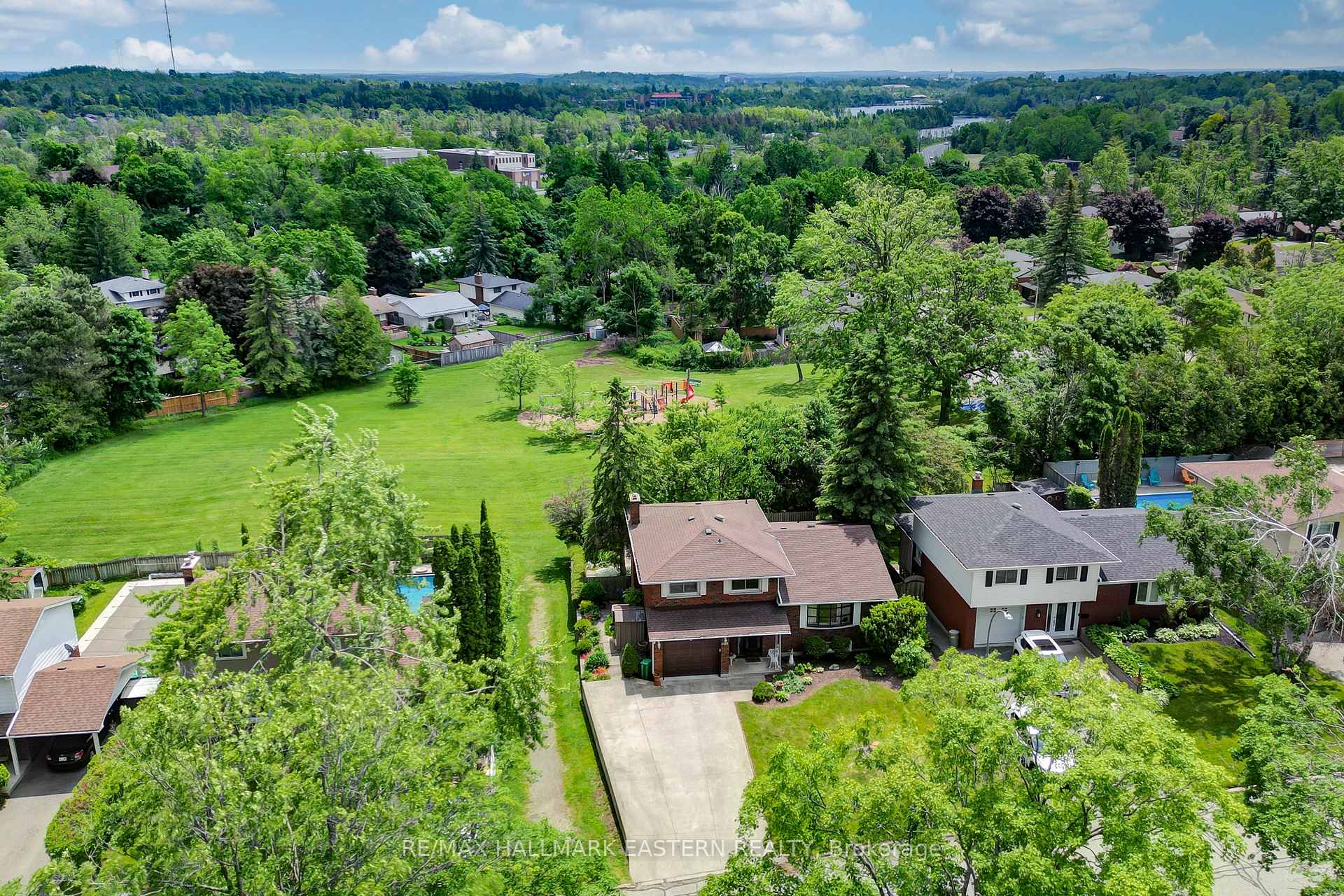 Photo 45 of 509 Montcalm Drive, Peterborough, Northcrest Ward 5 — HOMEH