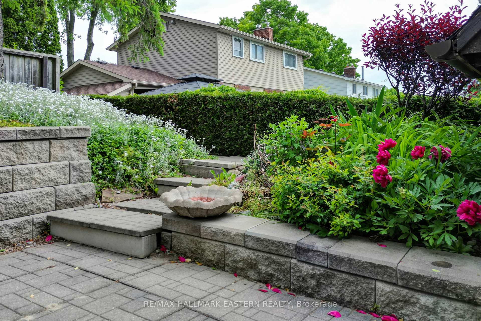 Photo 48 of 509 Montcalm Drive, Peterborough, Northcrest Ward 5 — HOMEH