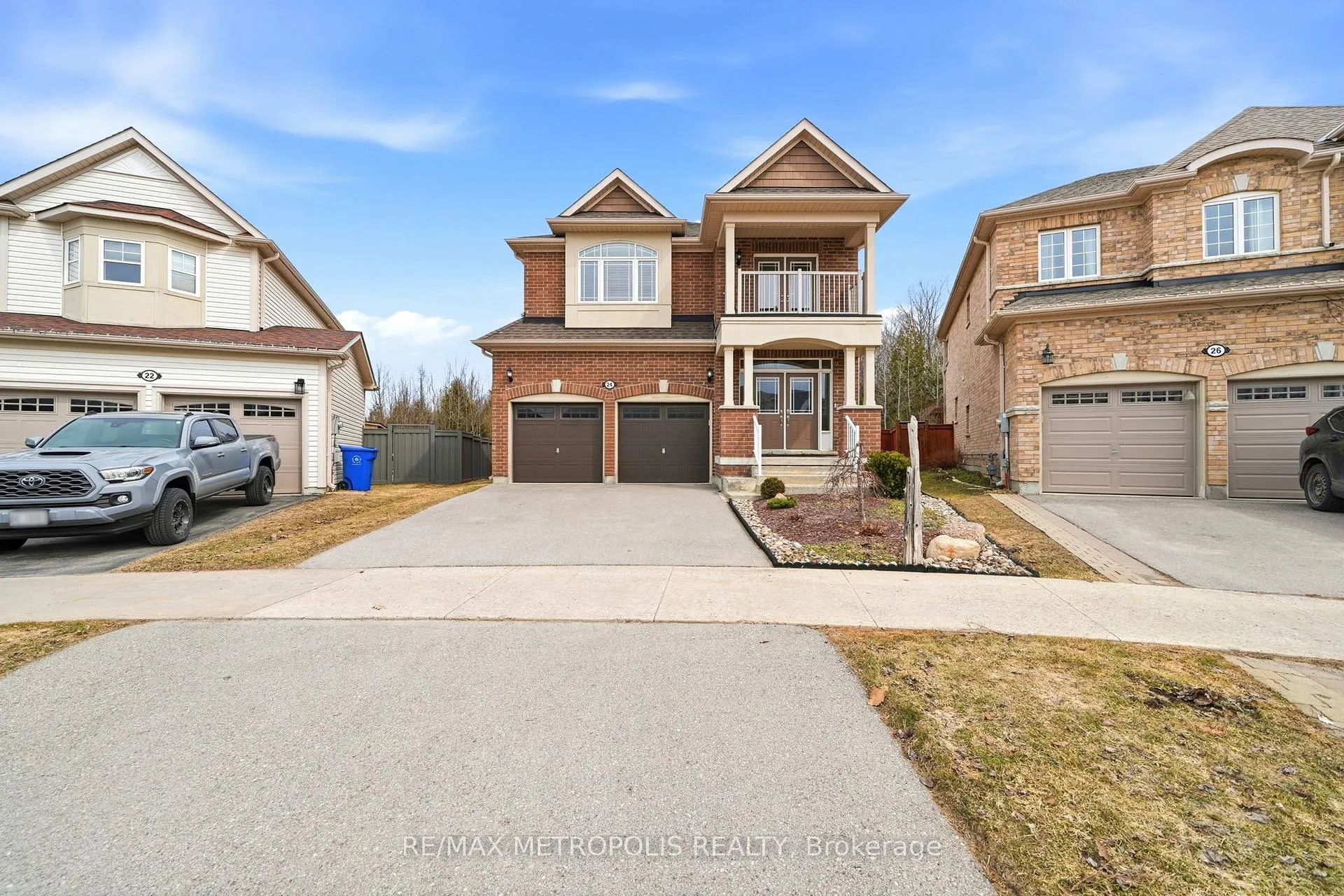 Photo 1 of 24 Bamburg Street, Georgina, Sutton & Jackson's Point — HOMEH