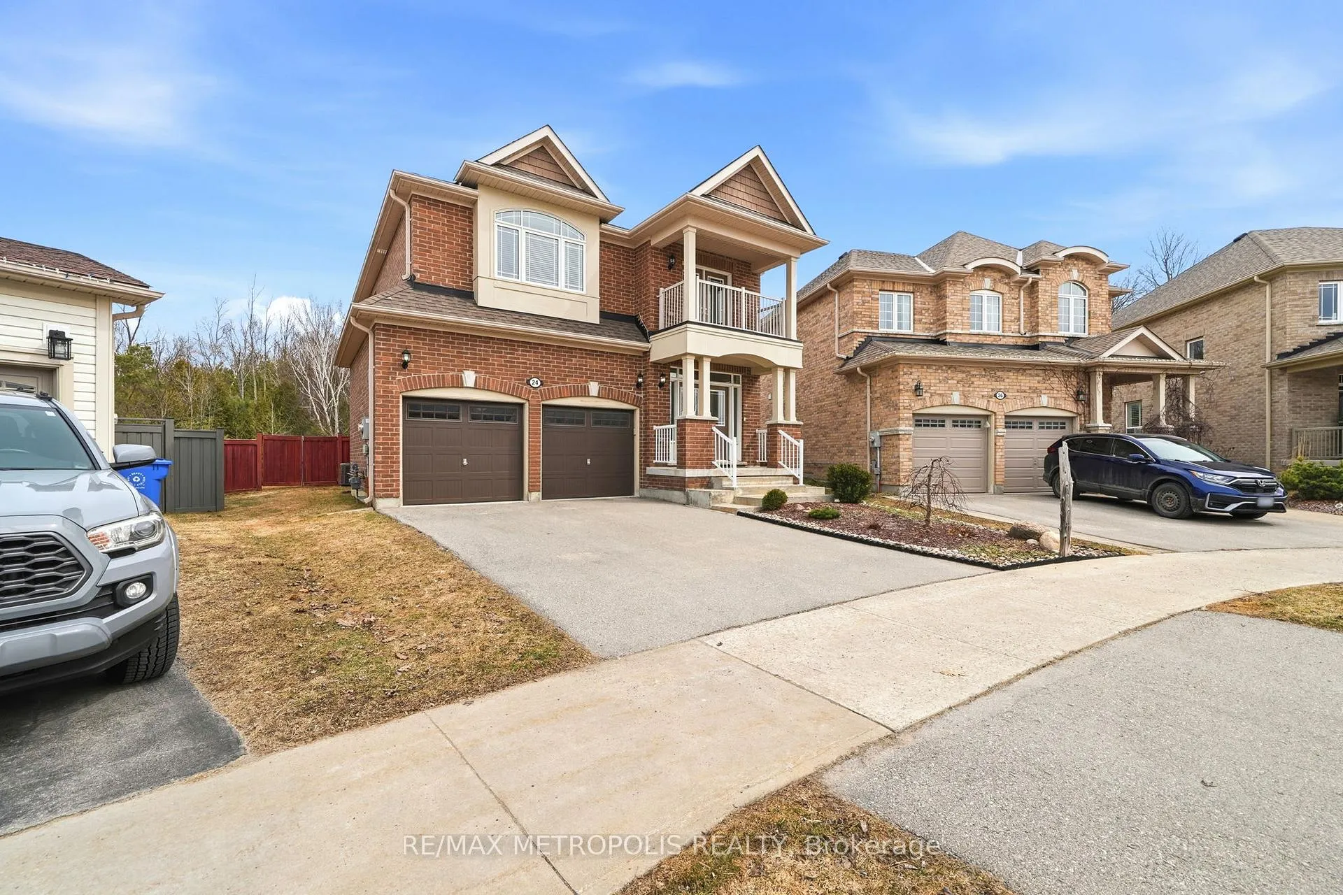 Photo 2 of 24 Bamburg Street, Georgina, Sutton & Jackson's Point — HOMEH
