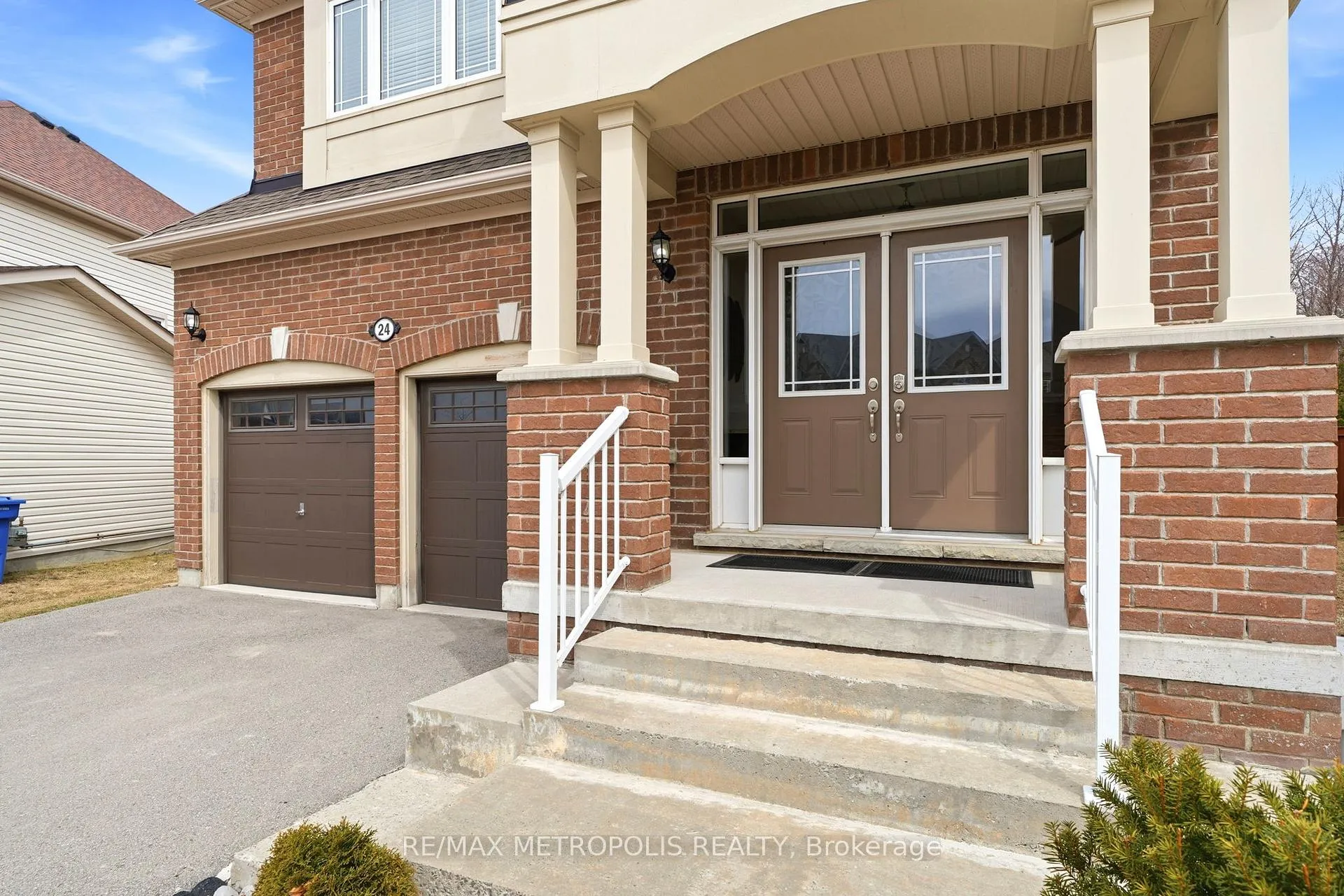 Photo 4 of 24 Bamburg Street, Georgina, Sutton & Jackson's Point — HOMEH