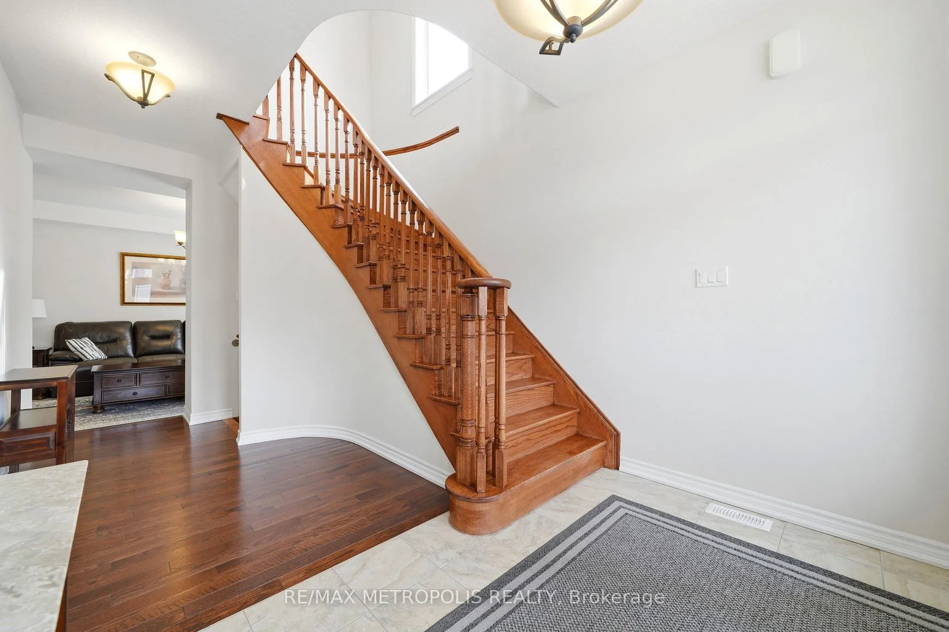 Photo 6 of 24 Bamburg Street, Georgina, Sutton & Jackson's Point — HOMEH