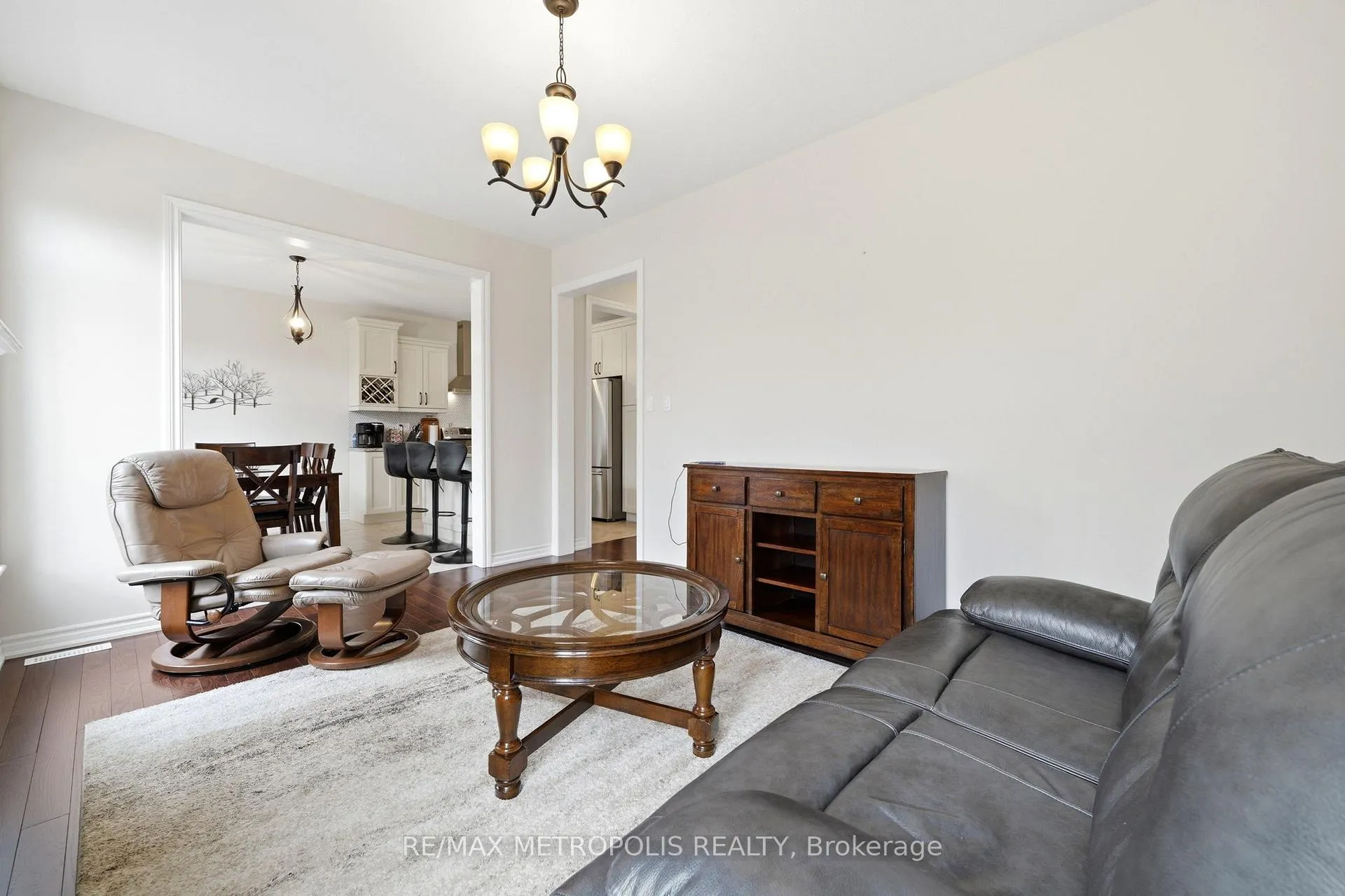 Photo 11 of 24 Bamburg Street, Georgina, Sutton & Jackson's Point — HOMEH