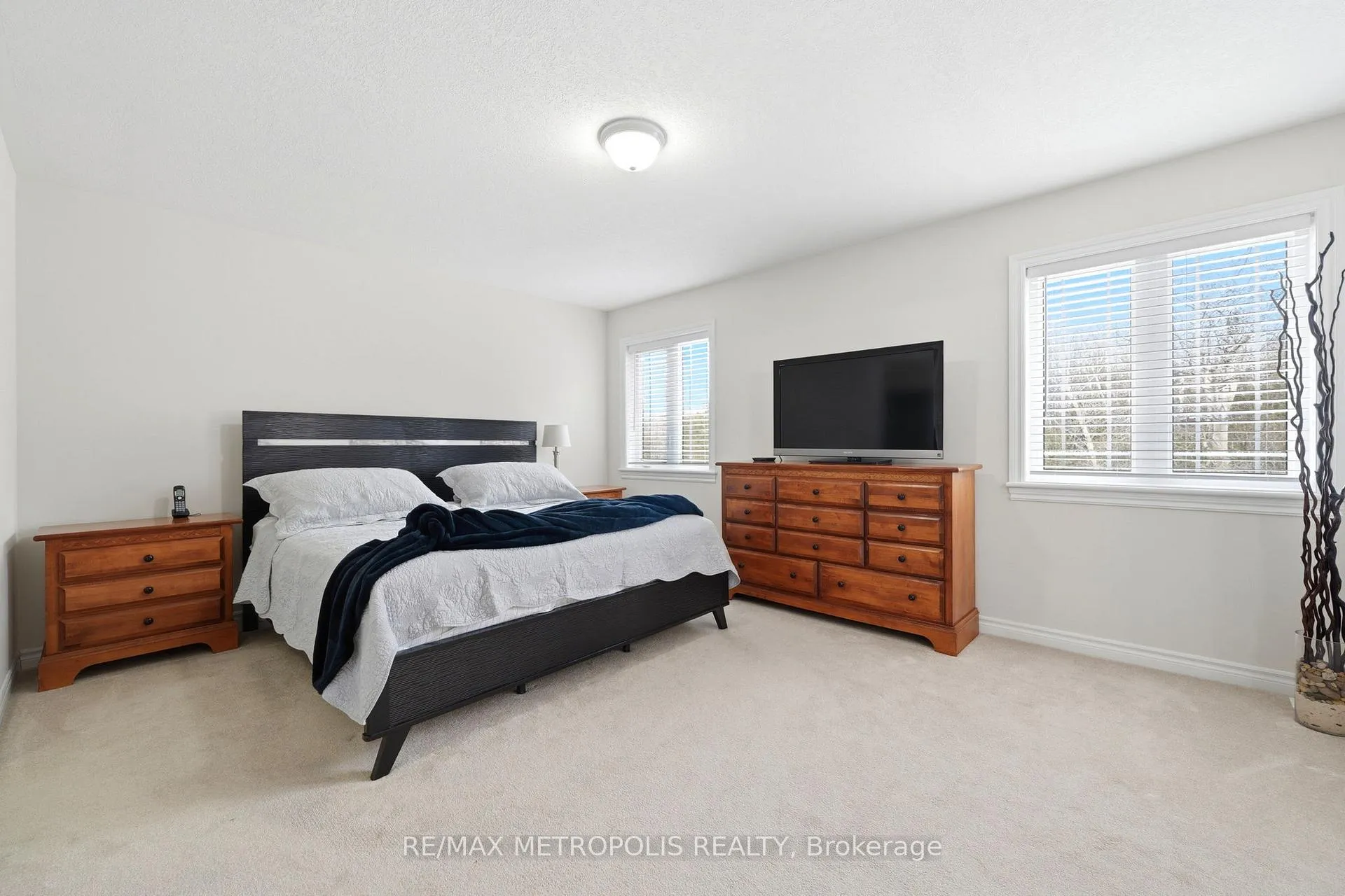 Photo 21 of 24 Bamburg Street, Georgina, Sutton & Jackson's Point — HOMEH