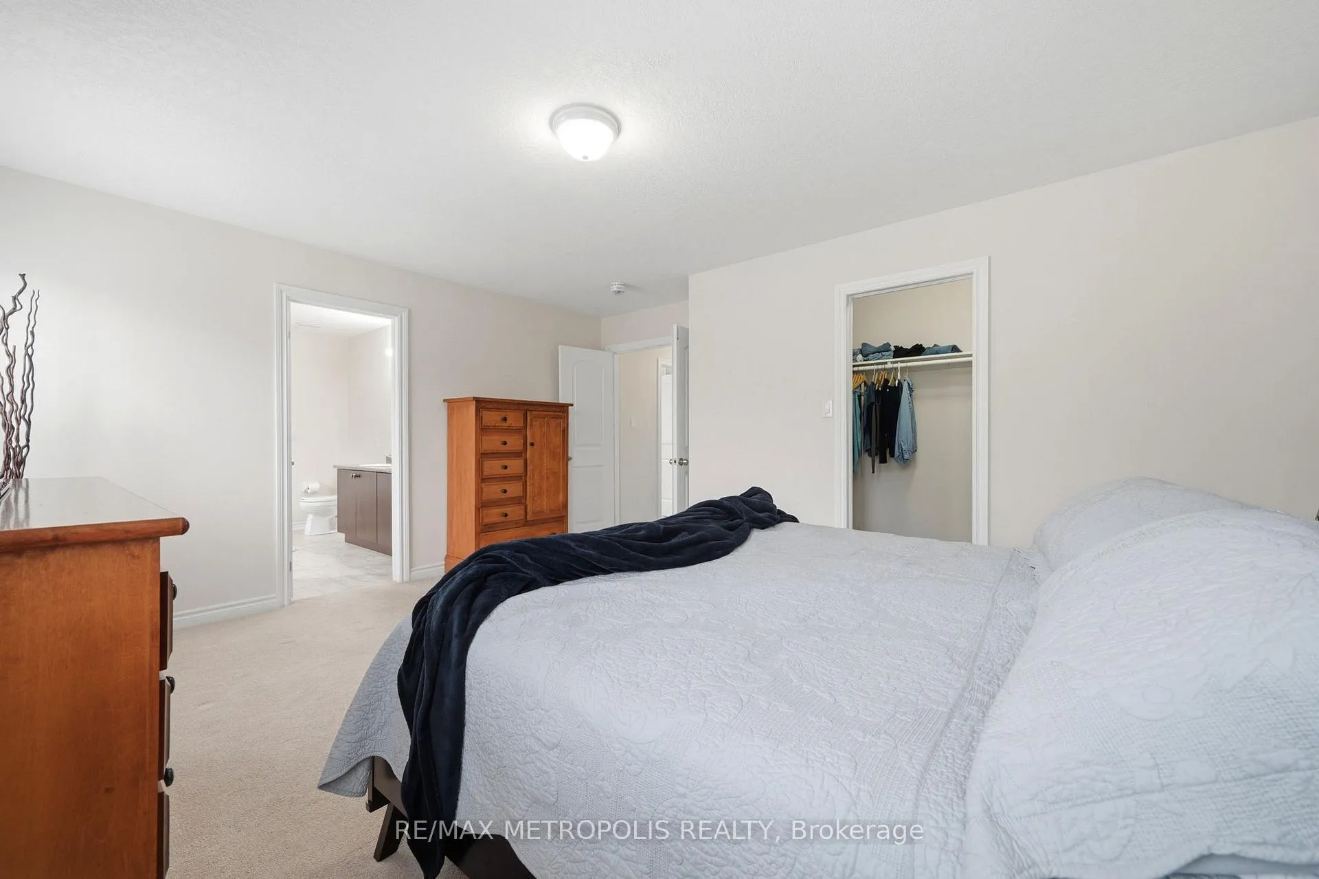 Photo 23 of 24 Bamburg Street, Georgina, Sutton & Jackson's Point — HOMEH