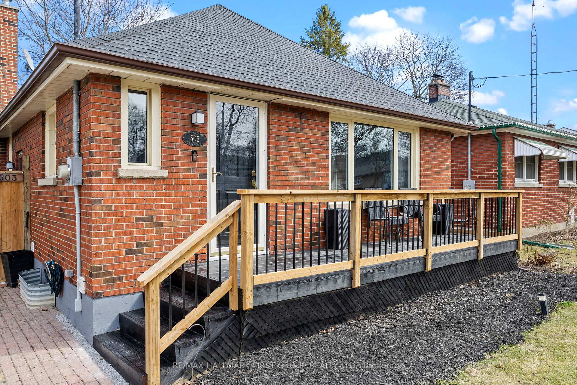 Photo 3 of 503 Peel Street, Whitby, Downtown Whitby — HOMEH