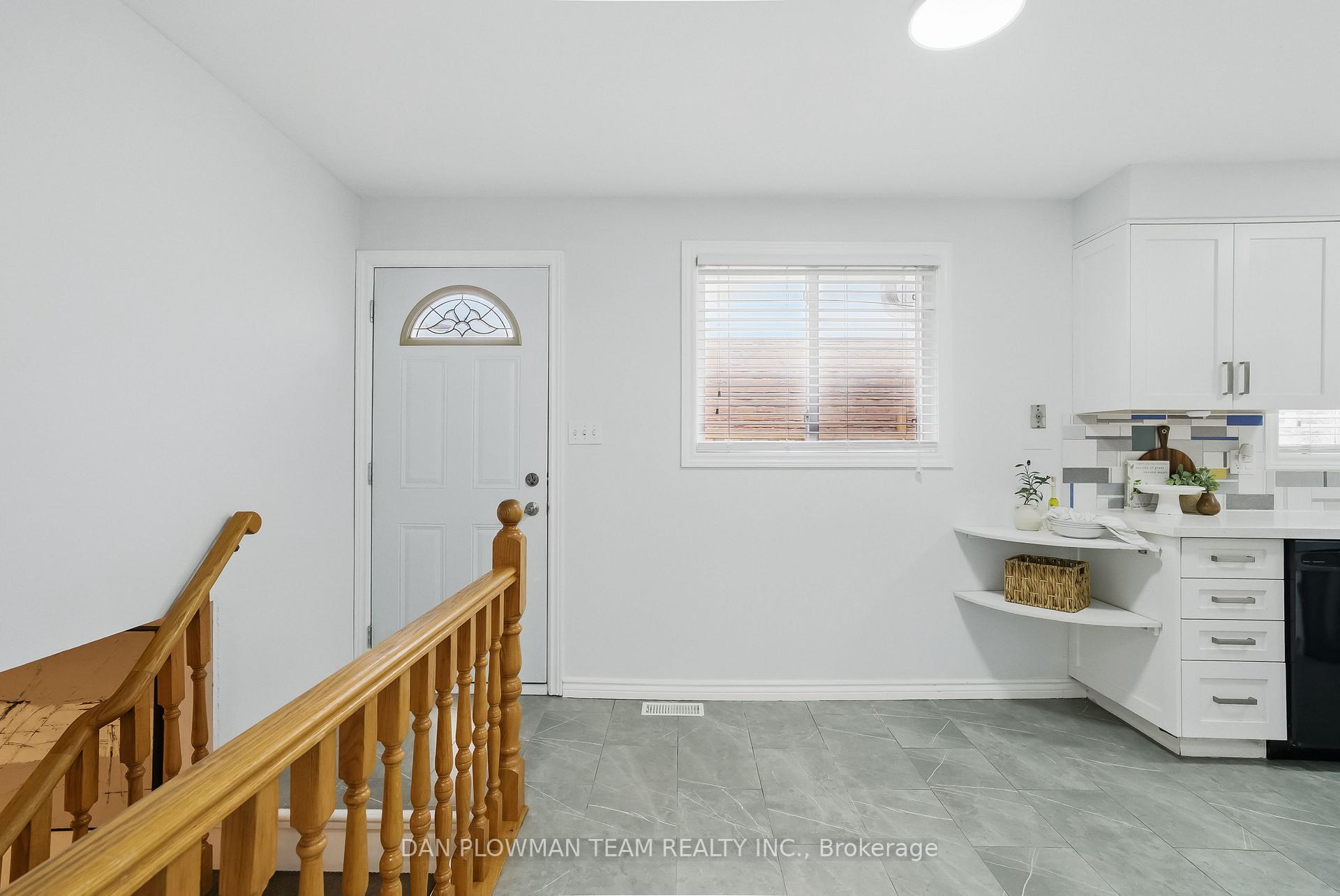 Photo 12 of 699 Aruba Crescent, Oshawa, Northglen — HOMEH