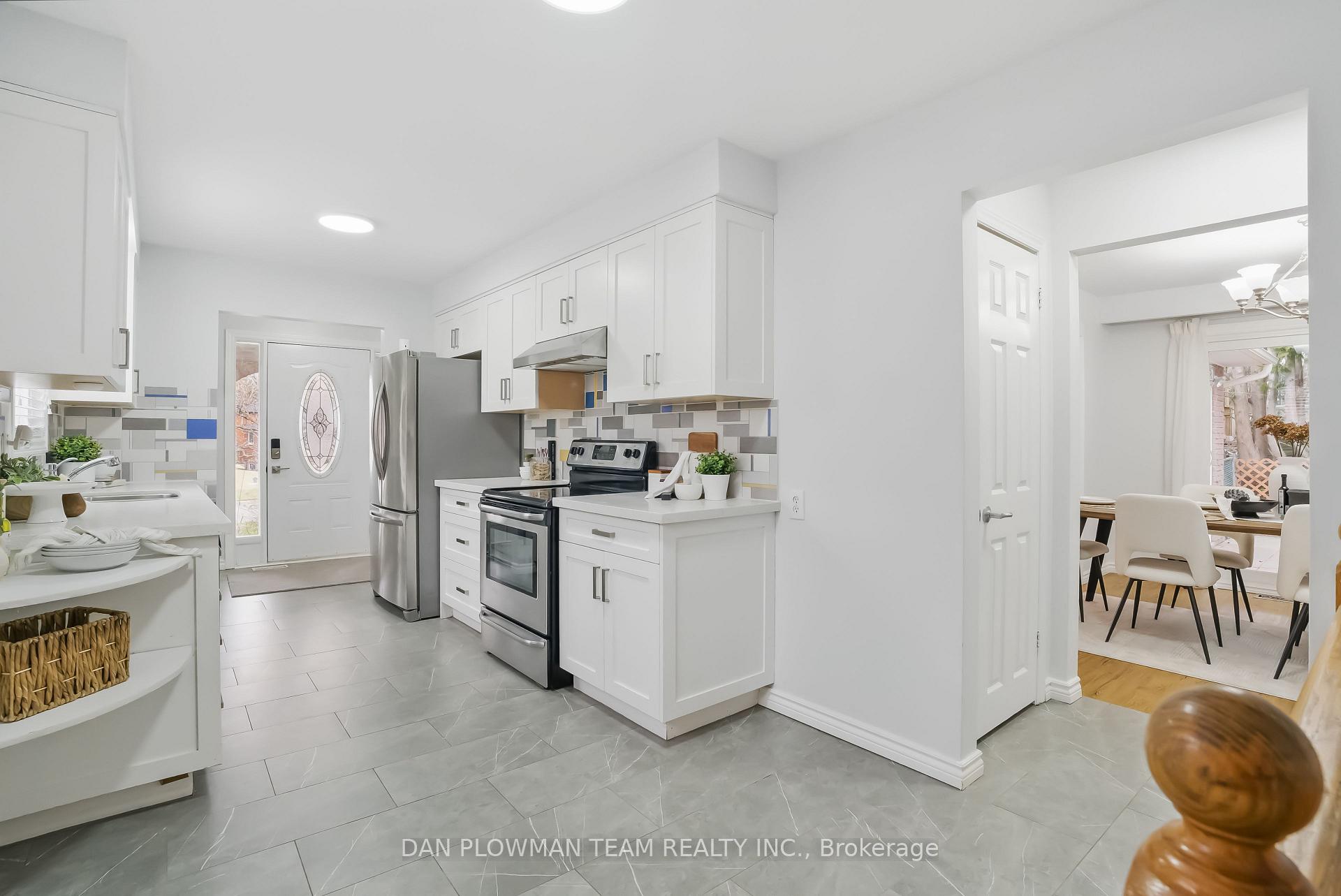 Photo 13 of 699 Aruba Crescent, Oshawa, Northglen — HOMEH