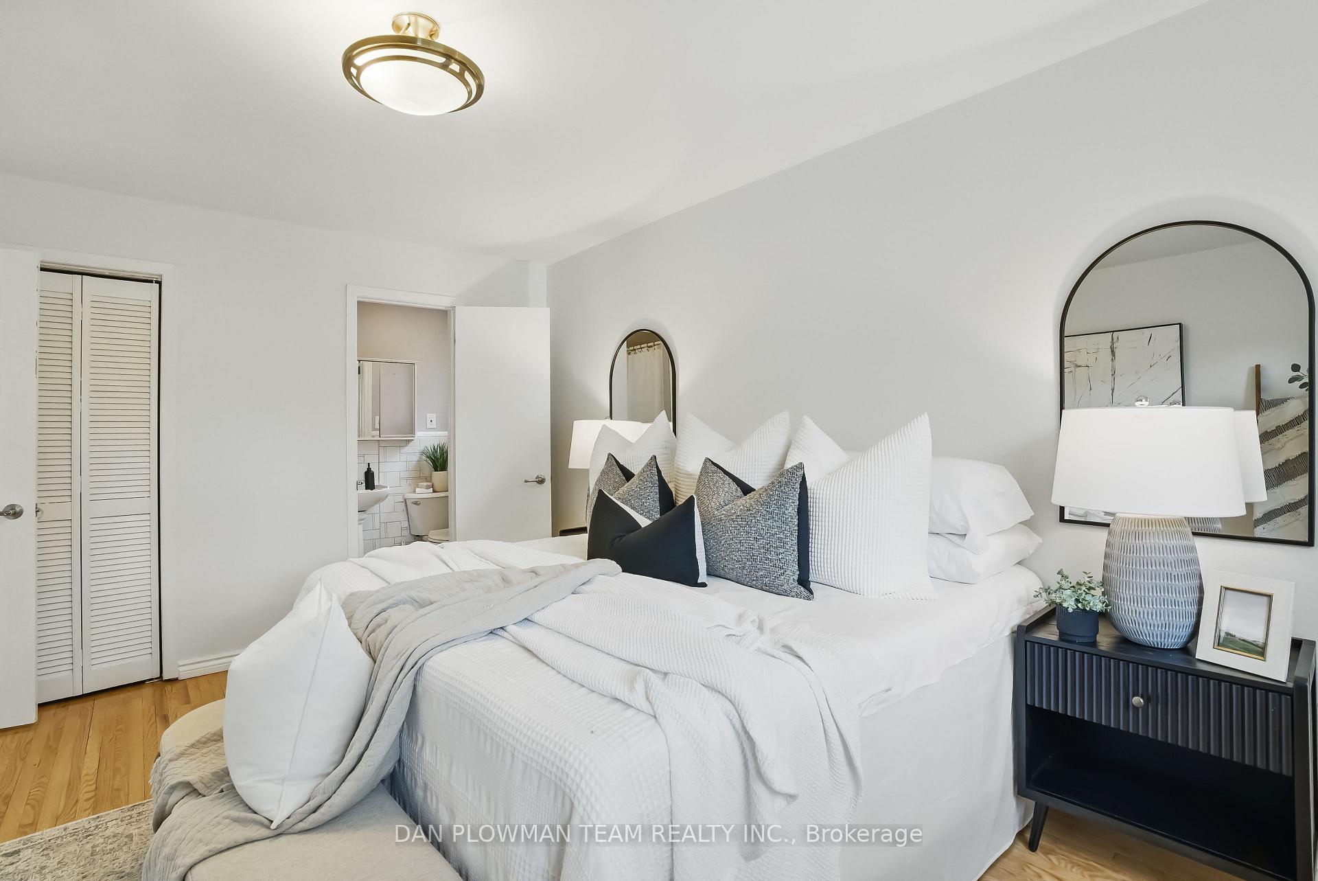 Photo 17 of 699 Aruba Crescent, Oshawa, Northglen — HOMEH
