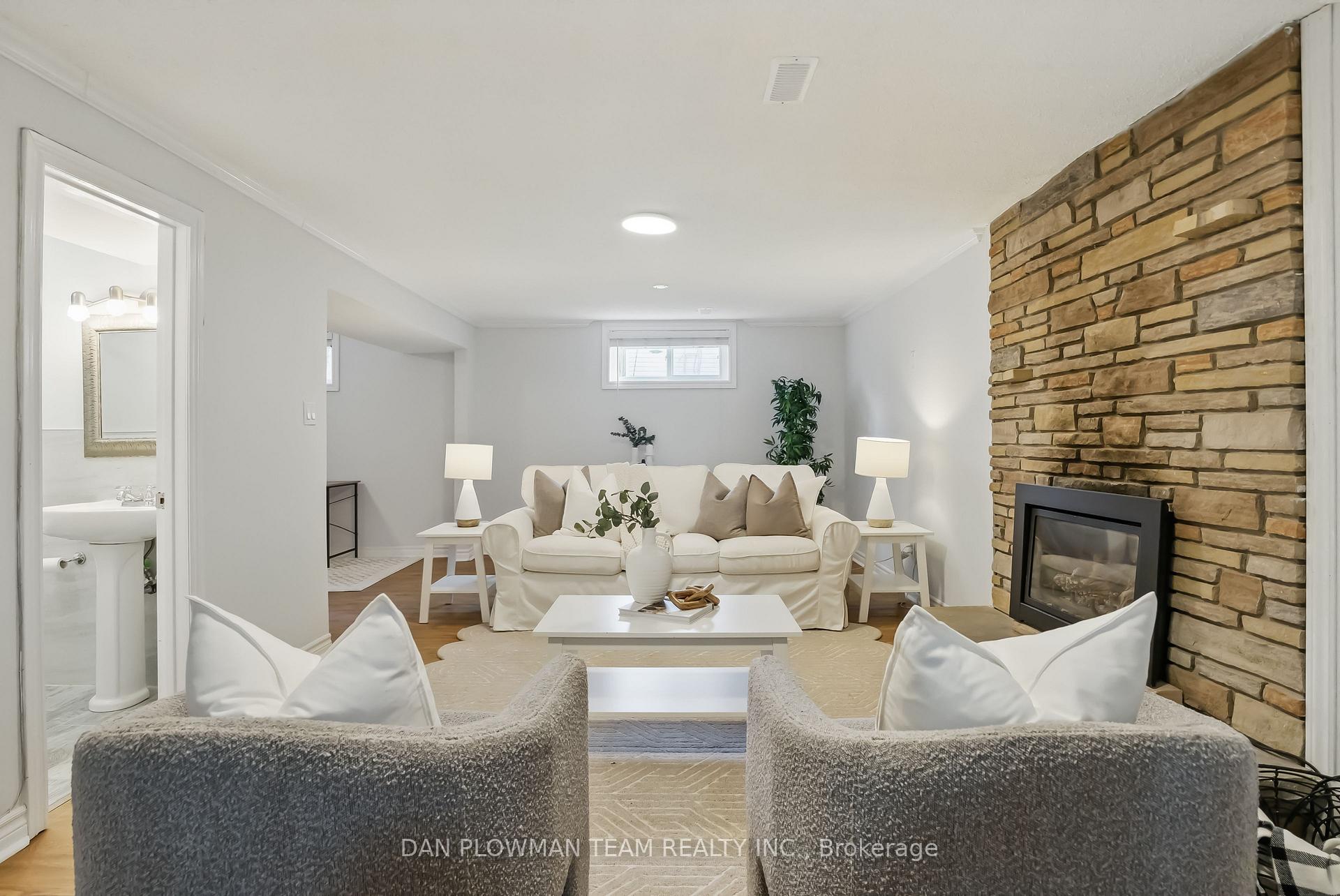Photo 22 of 699 Aruba Crescent, Oshawa, Northglen — HOMEH