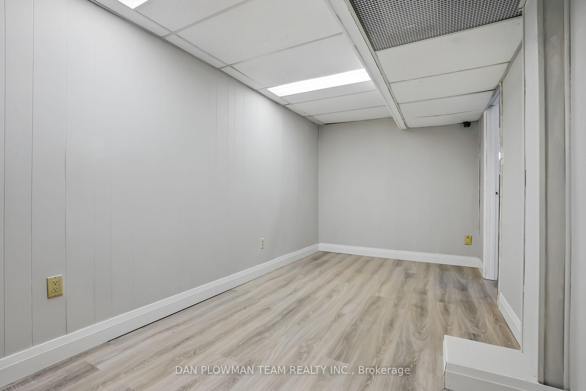 Photo 32 of 699 Aruba Crescent, Oshawa, Northglen — HOMEH