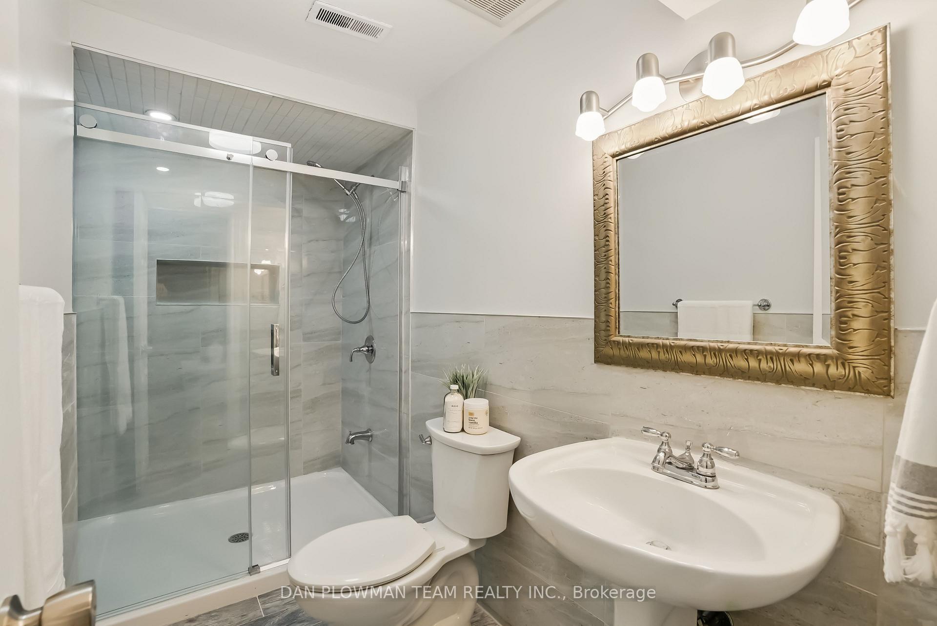 Photo 34 of 699 Aruba Crescent, Oshawa, Northglen — HOMEH
