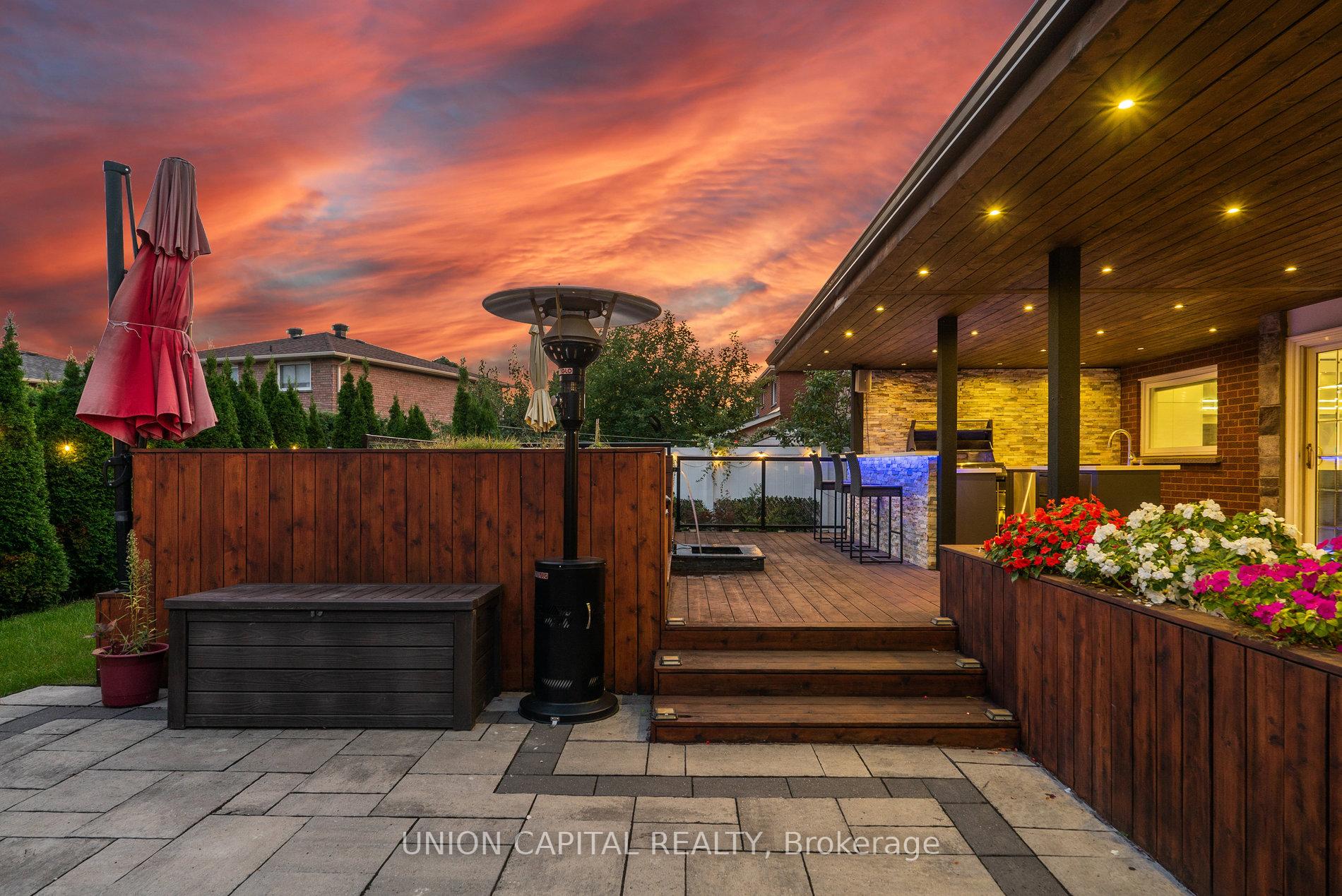 Photo 6 of 82 Queenston Crescent, Vaughan, East Woodbridge — HOMEH