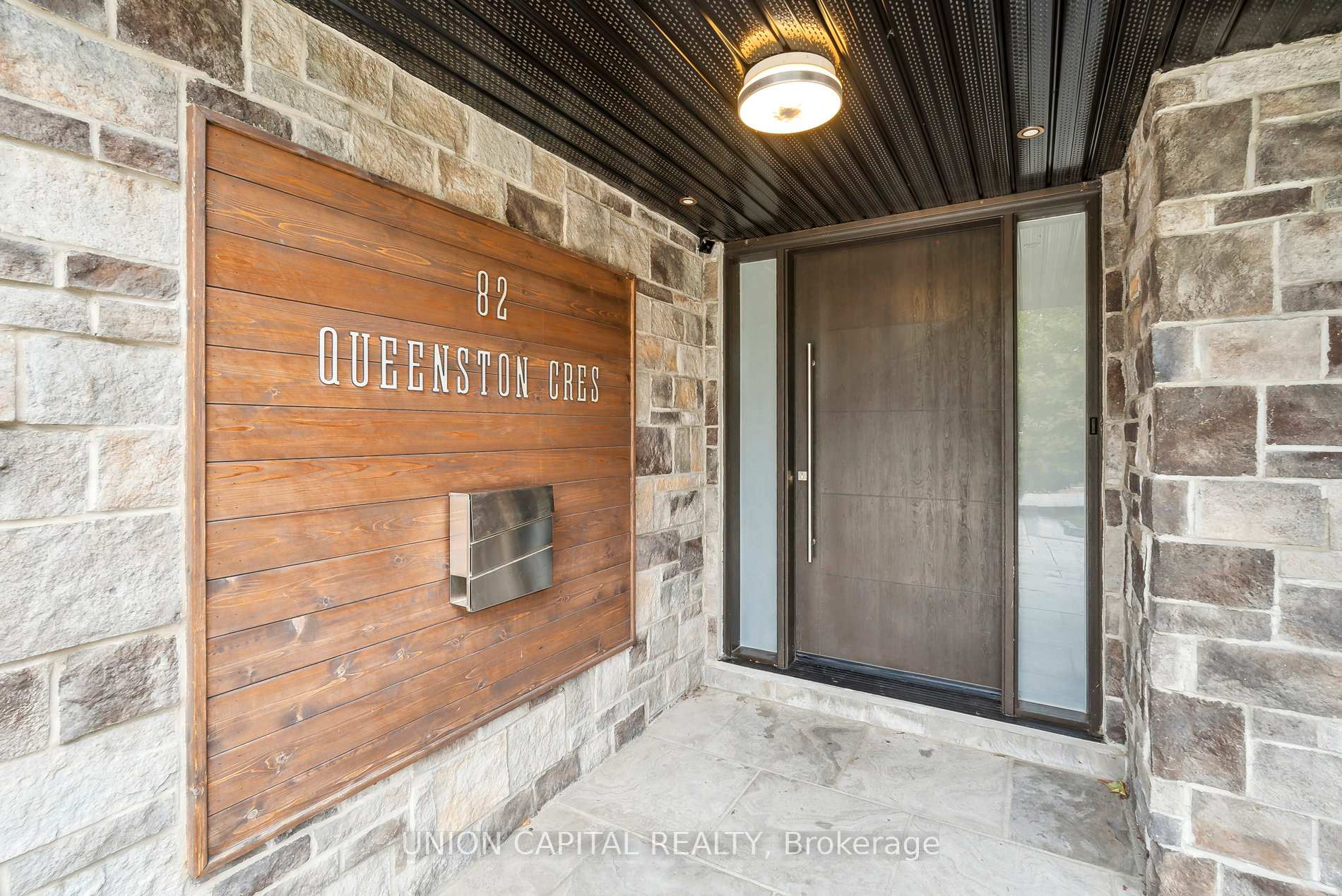 Photo 7 of 82 Queenston Crescent, Vaughan, East Woodbridge — HOMEH