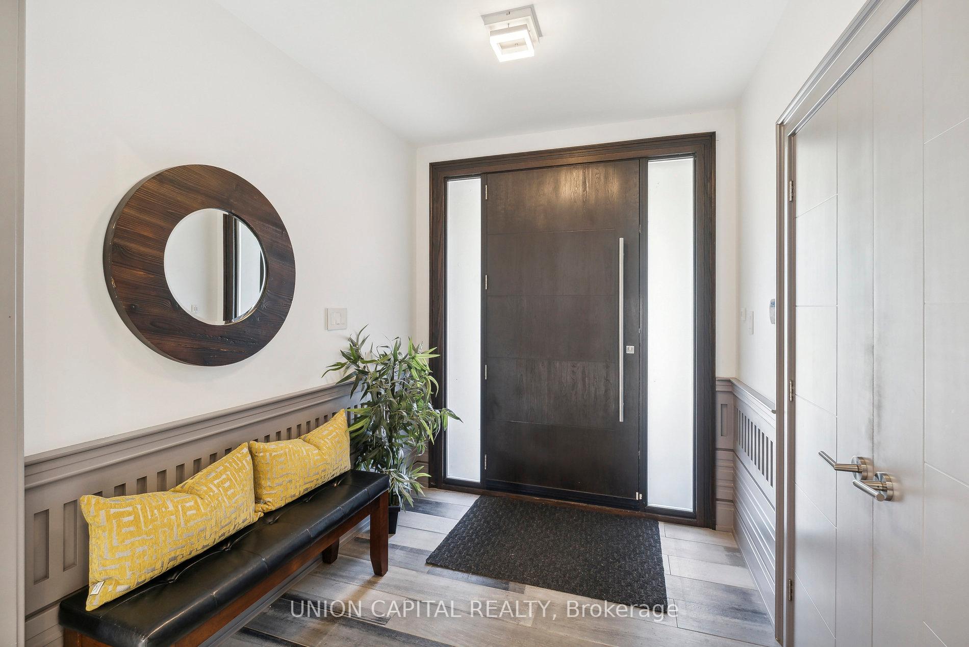 Photo 8 of 82 Queenston Crescent, Vaughan, East Woodbridge — HOMEH
