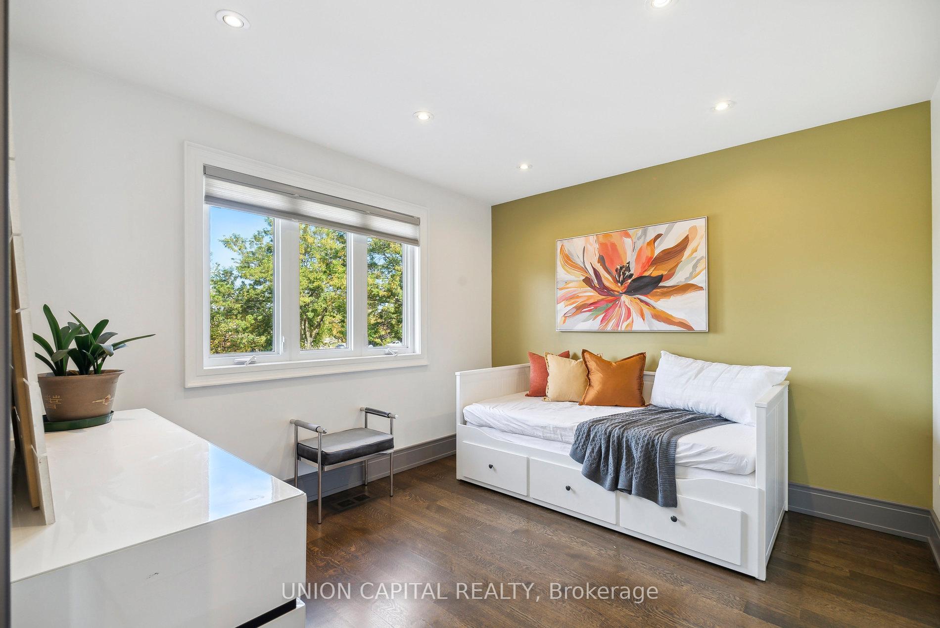 Photo 30 of 82 Queenston Crescent, Vaughan, East Woodbridge — HOMEH