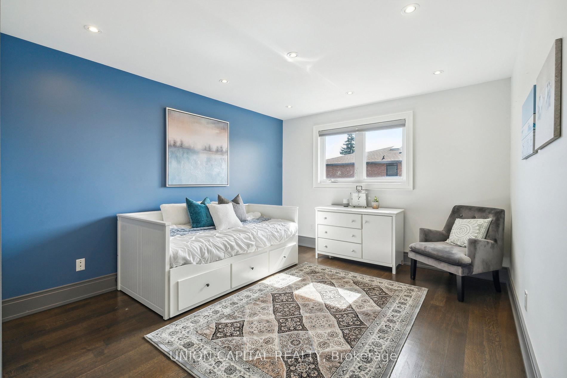 Photo 31 of 82 Queenston Crescent, Vaughan, East Woodbridge — HOMEH