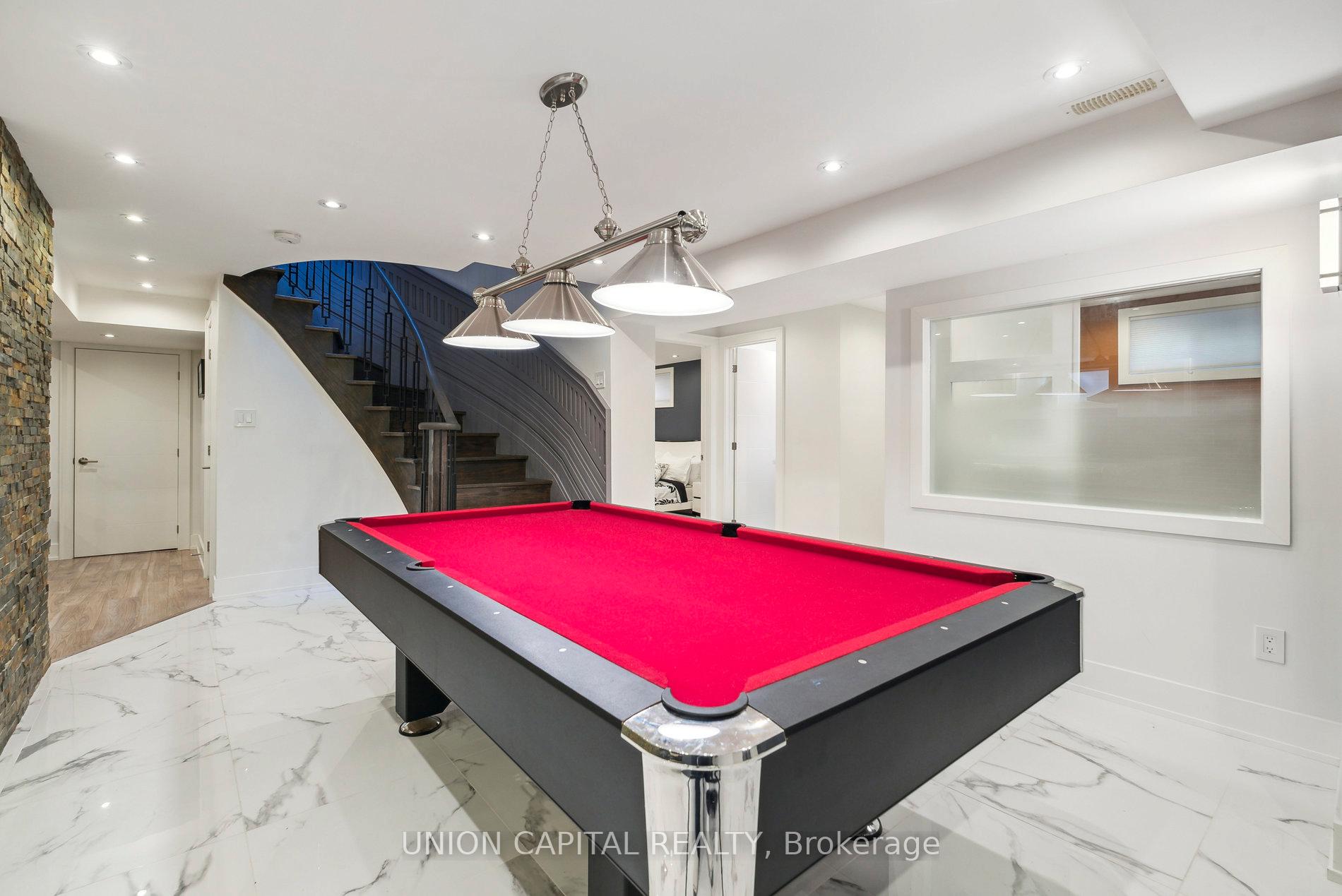 Photo 34 of 82 Queenston Crescent, Vaughan, East Woodbridge — HOMEH