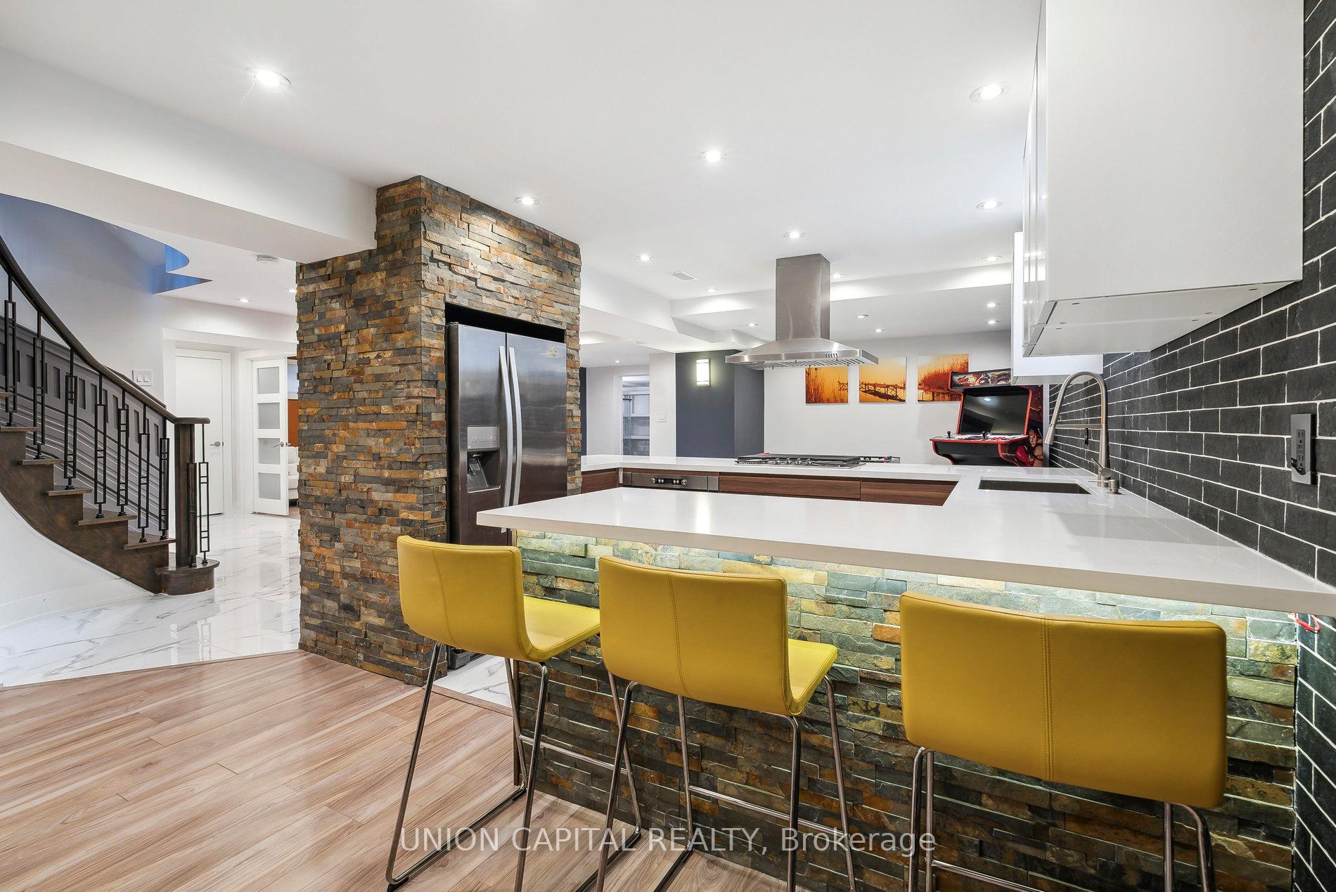 Photo 38 of 82 Queenston Crescent, Vaughan, East Woodbridge — HOMEH