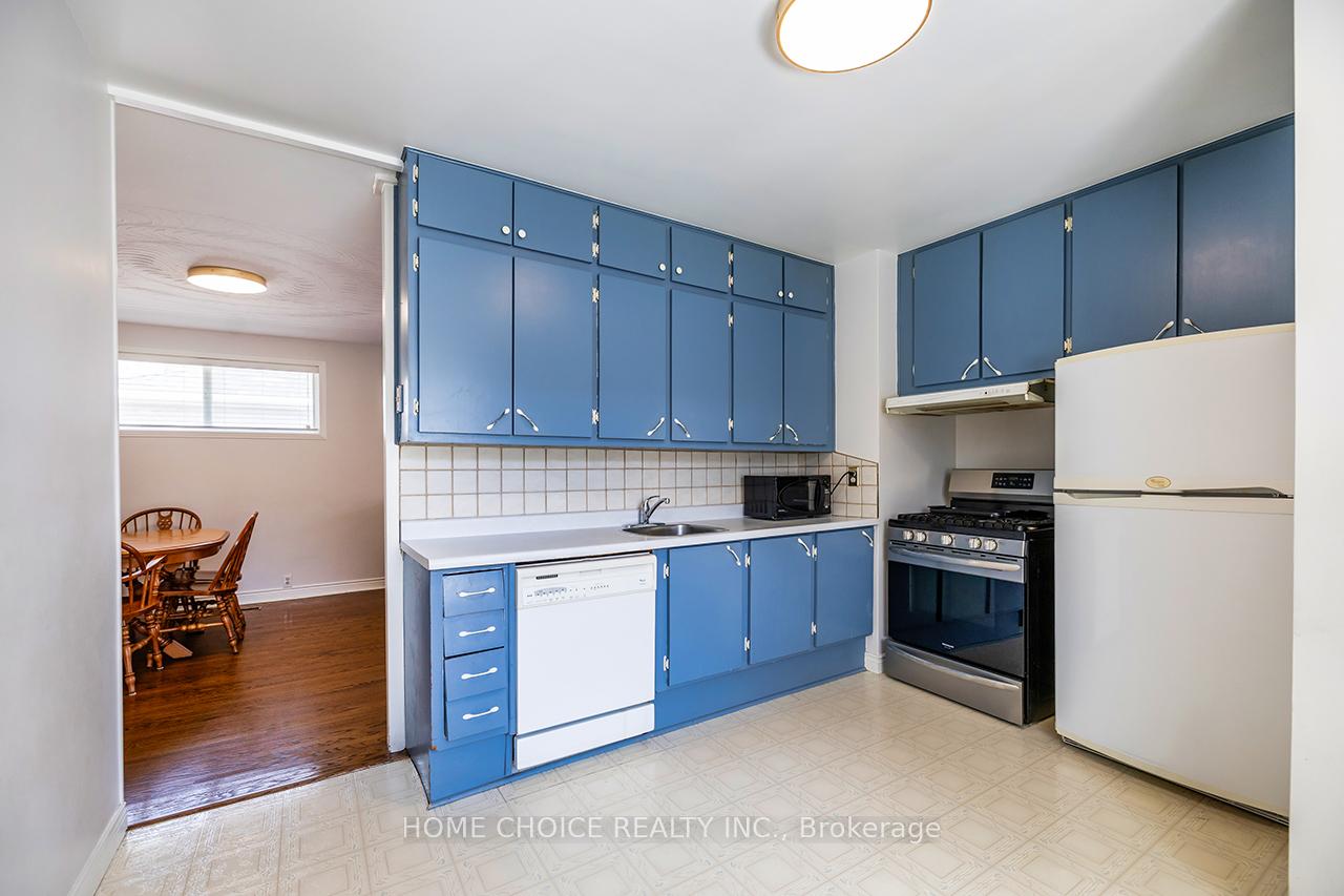 Photo 6 of 1010 Centre Street N, Whitby, Williamsburg — HOMEH