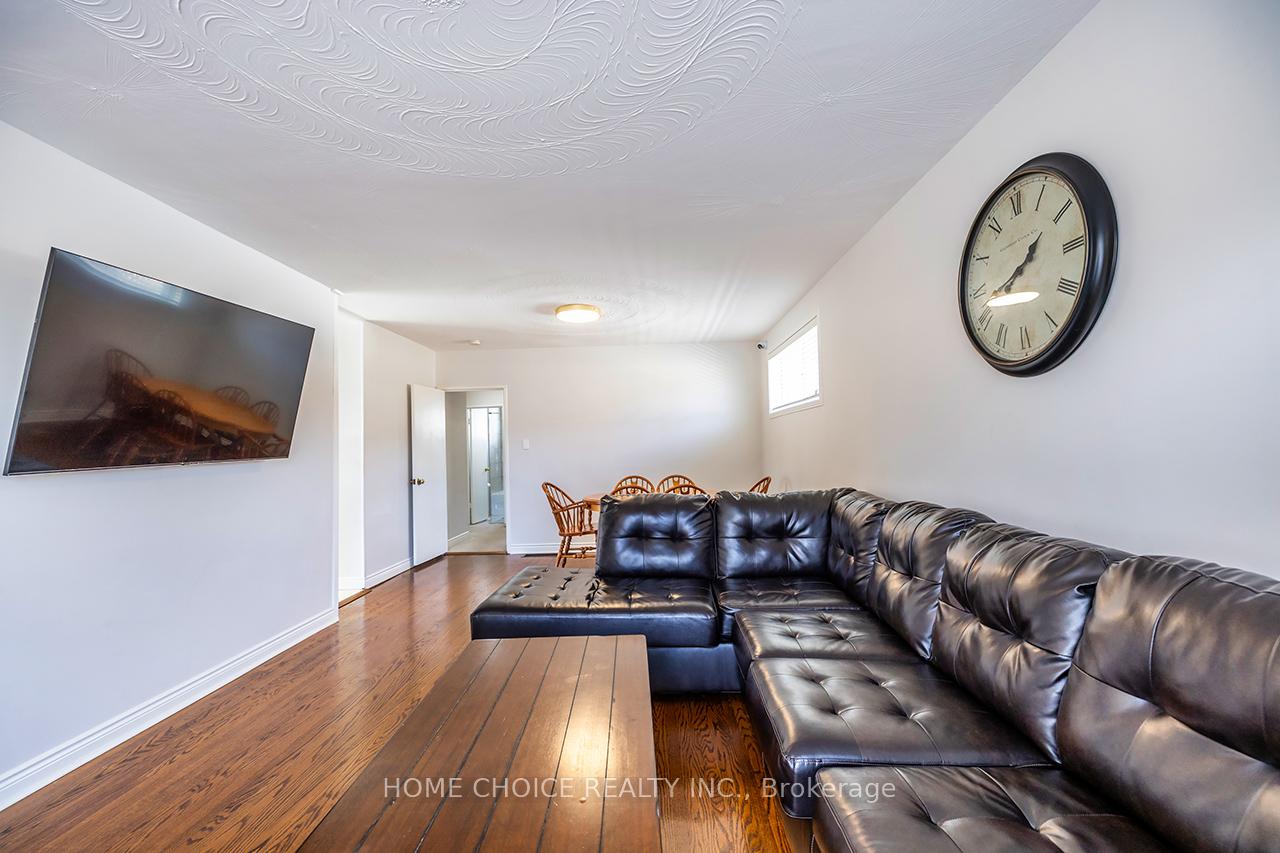 Photo 11 of 1010 Centre Street N, Whitby, Williamsburg — HOMEH