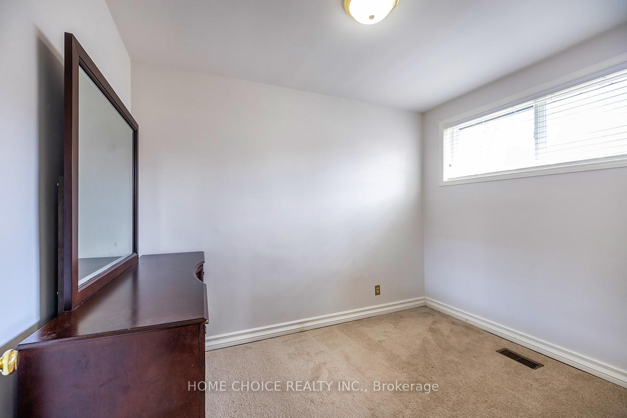 Photo 14 of 1010 Centre Street N, Whitby, Williamsburg — HOMEH