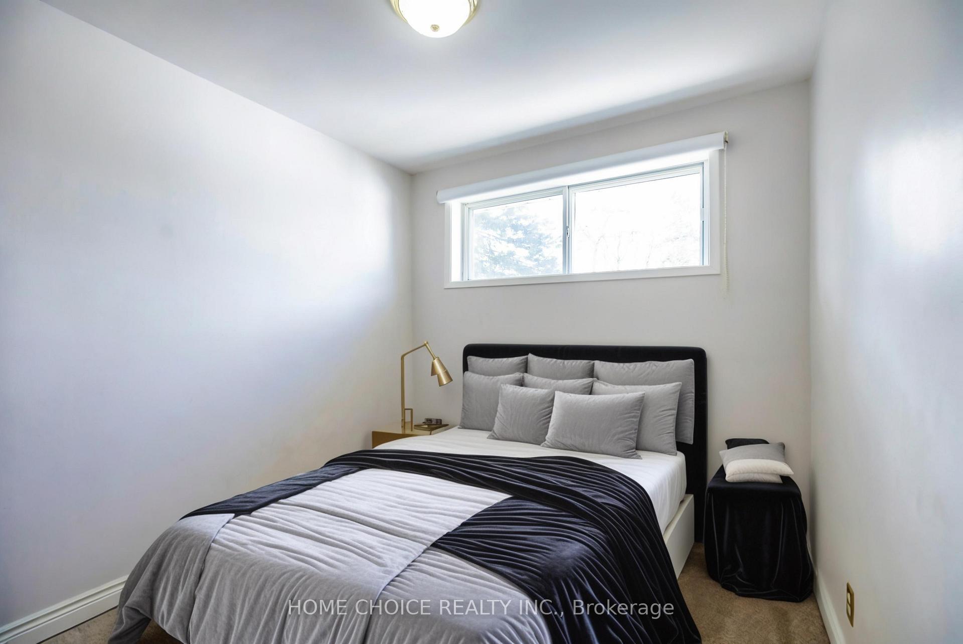 Photo 15 of 1010 Centre Street N, Whitby, Williamsburg — HOMEH