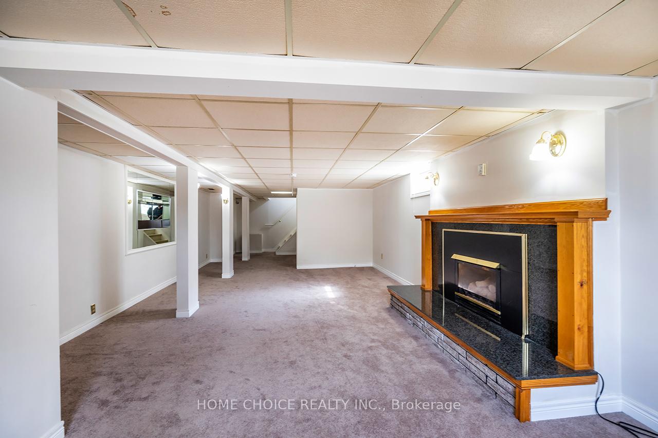 Photo 22 of 1010 Centre Street N, Whitby, Williamsburg — HOMEH
