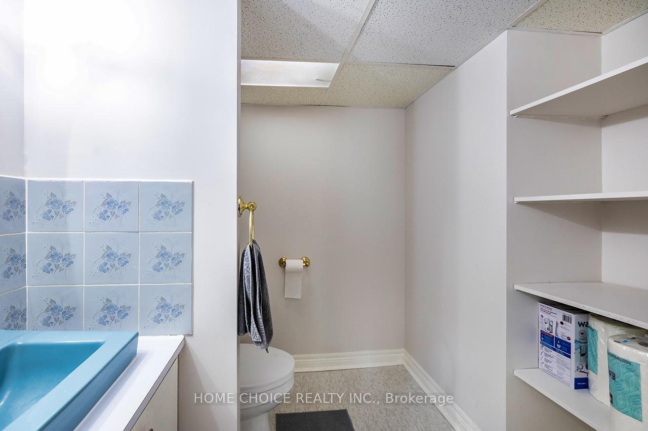 Photo 24 of 1010 Centre Street N, Whitby, Williamsburg — HOMEH