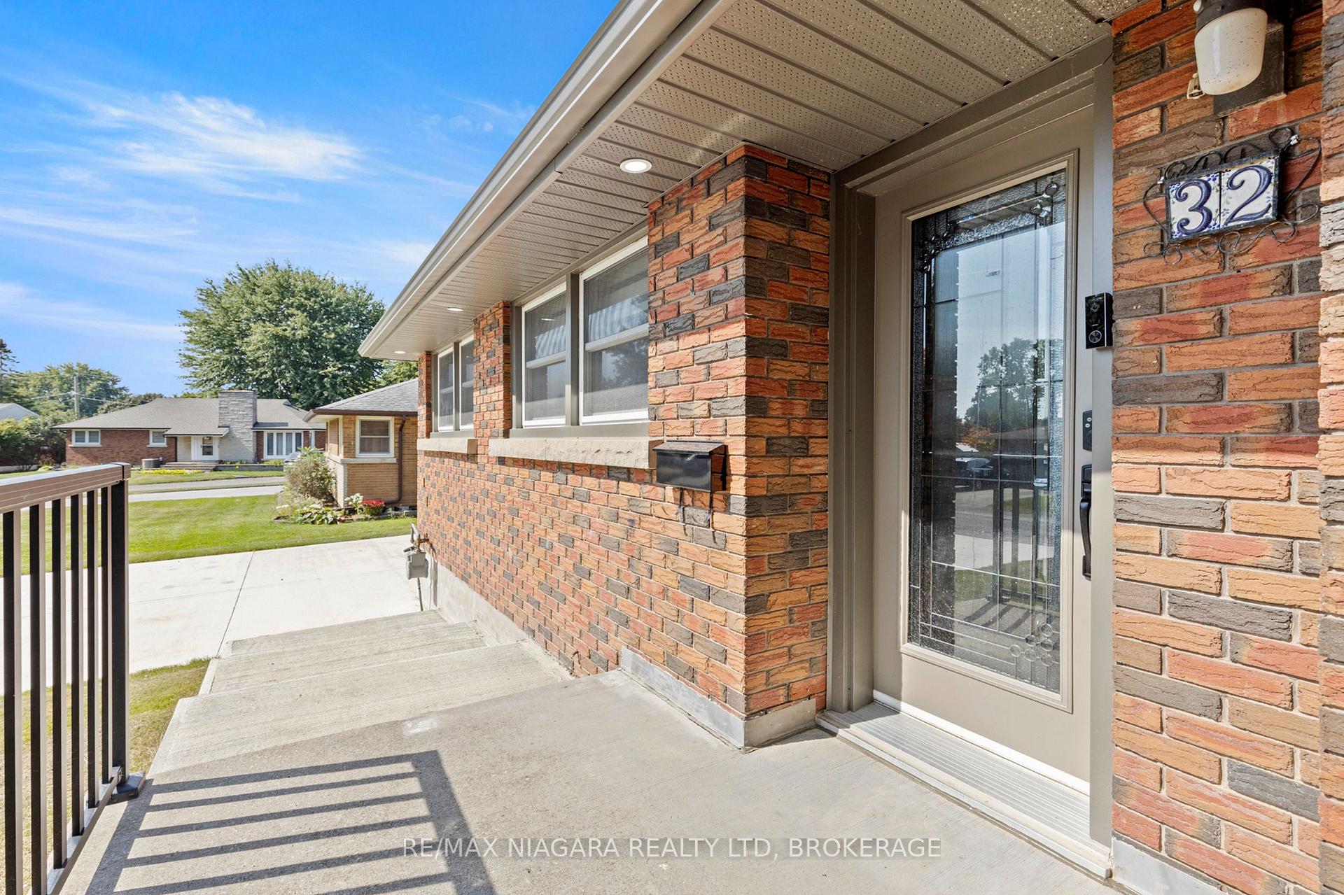 Photo 4 of 32 Ridgewood Drive, Welland, Prince Charles — HOMEH
