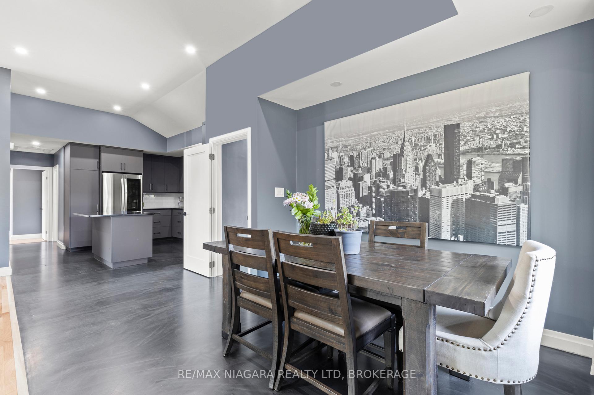 Photo 12 of 32 Ridgewood Drive, Welland, Prince Charles — HOMEH