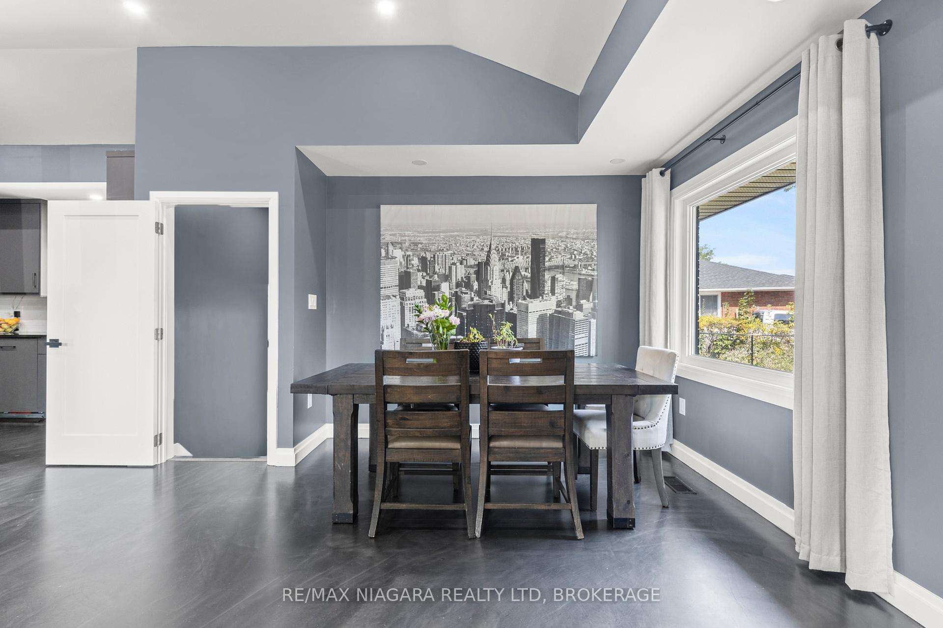 Photo 13 of 32 Ridgewood Drive, Welland, Prince Charles — HOMEH