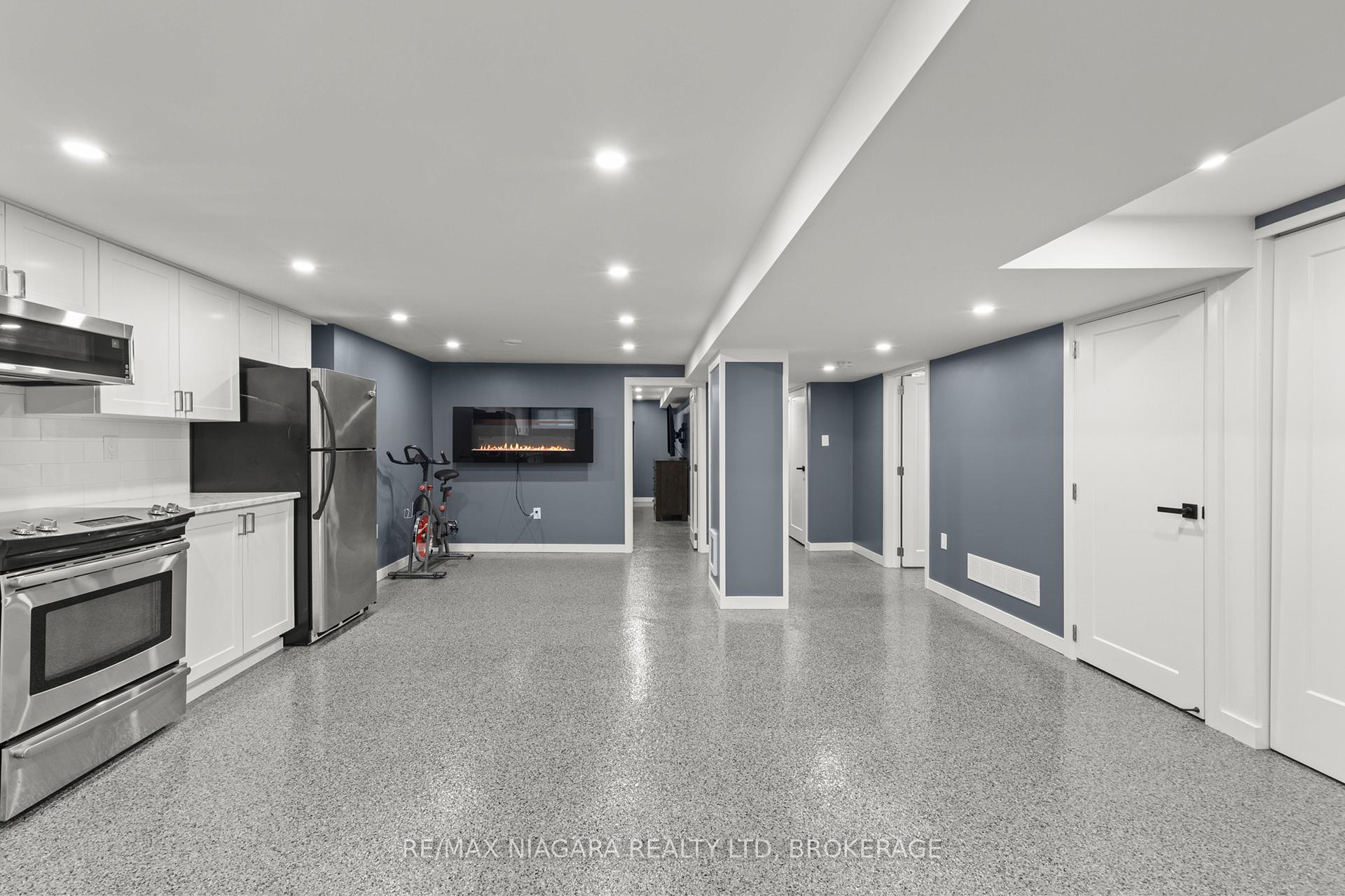Photo 27 of 32 Ridgewood Drive, Welland, Prince Charles — HOMEH